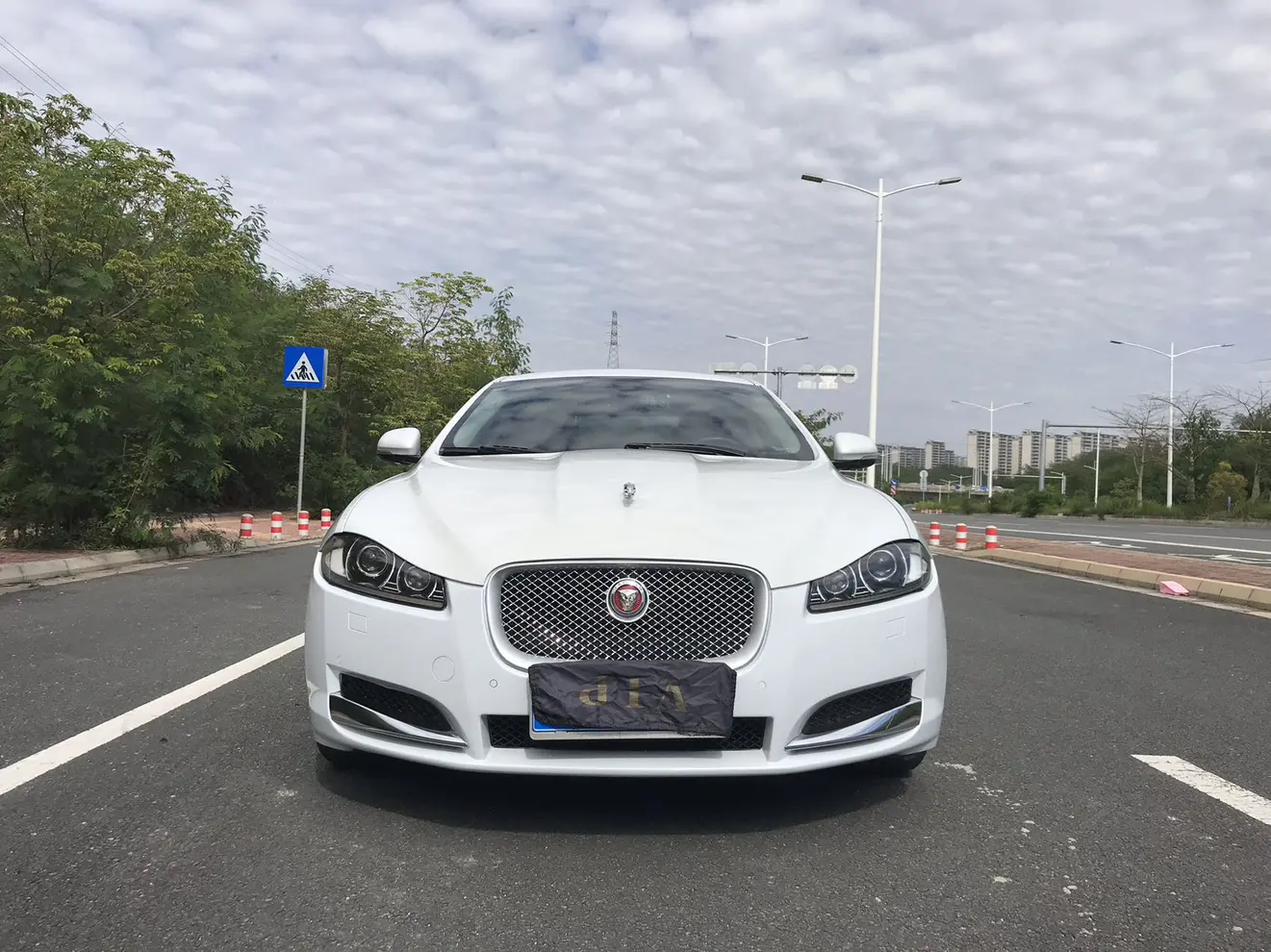 Jaguar XF  из Китая