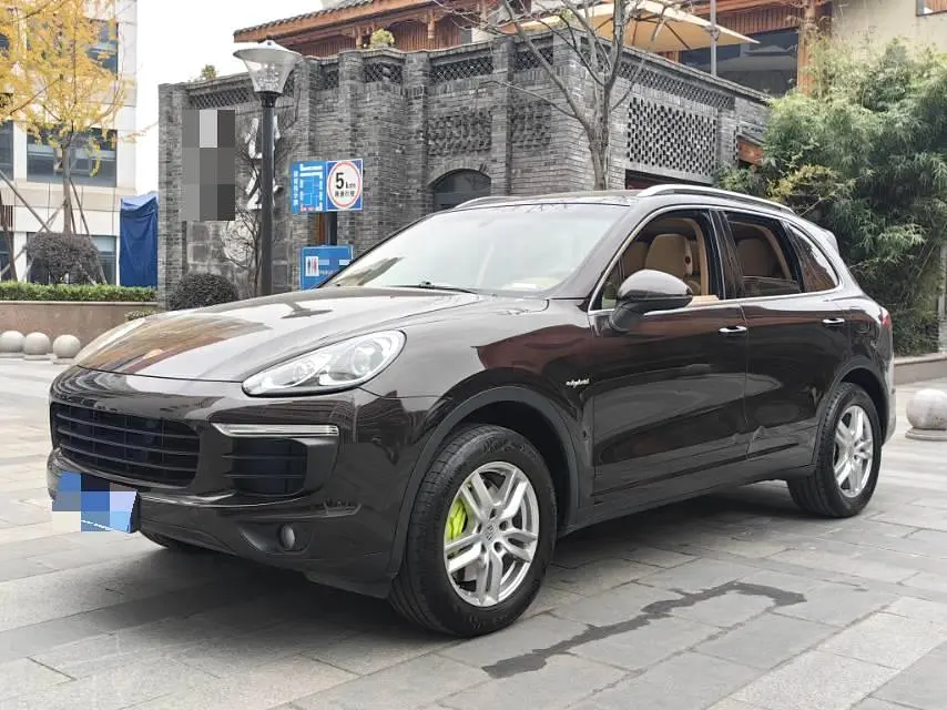 Porsche Cayenne E-Hybrid  из Китая