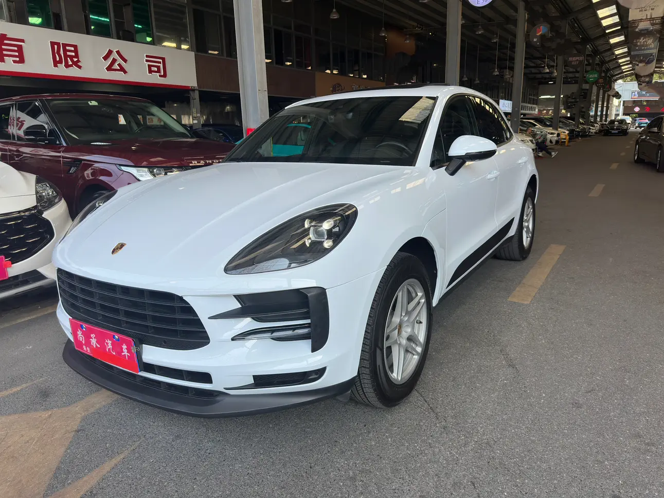 Porsche Macan  из Китая