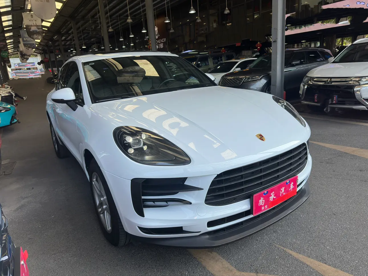 Porsche Macan  из Китая
