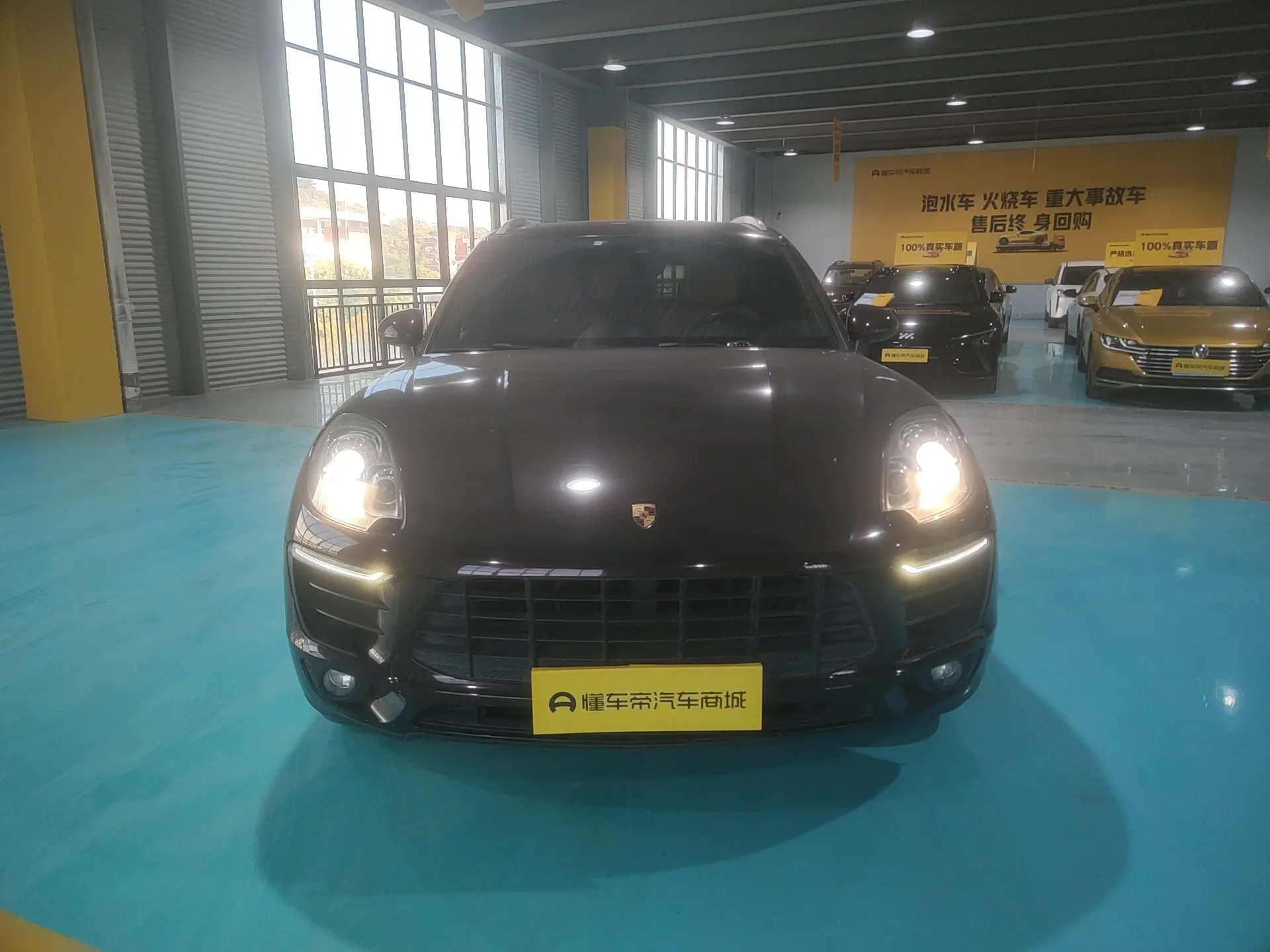 Porsche Macan  из Китая