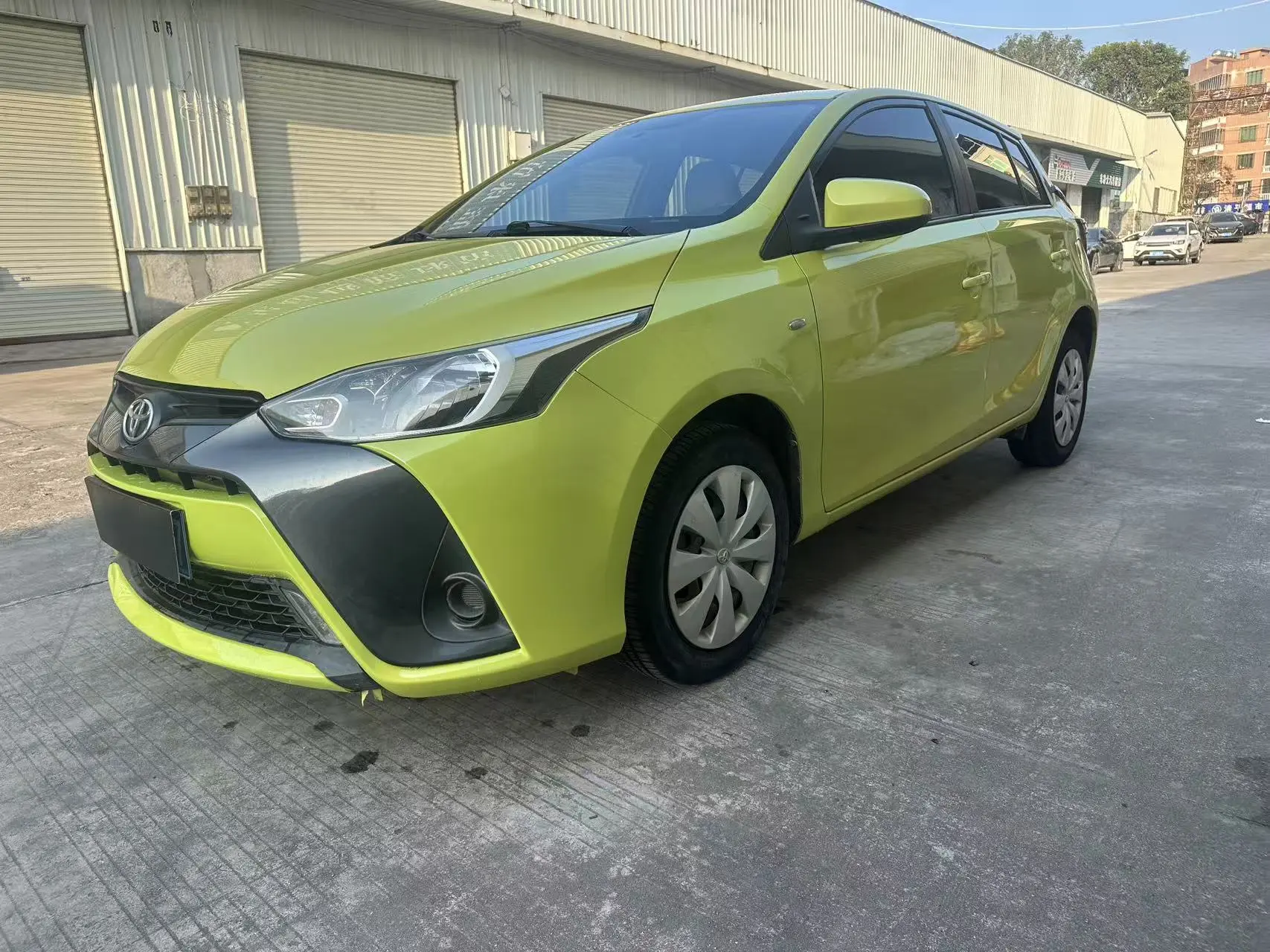 Toyota Yaris L  из Китая