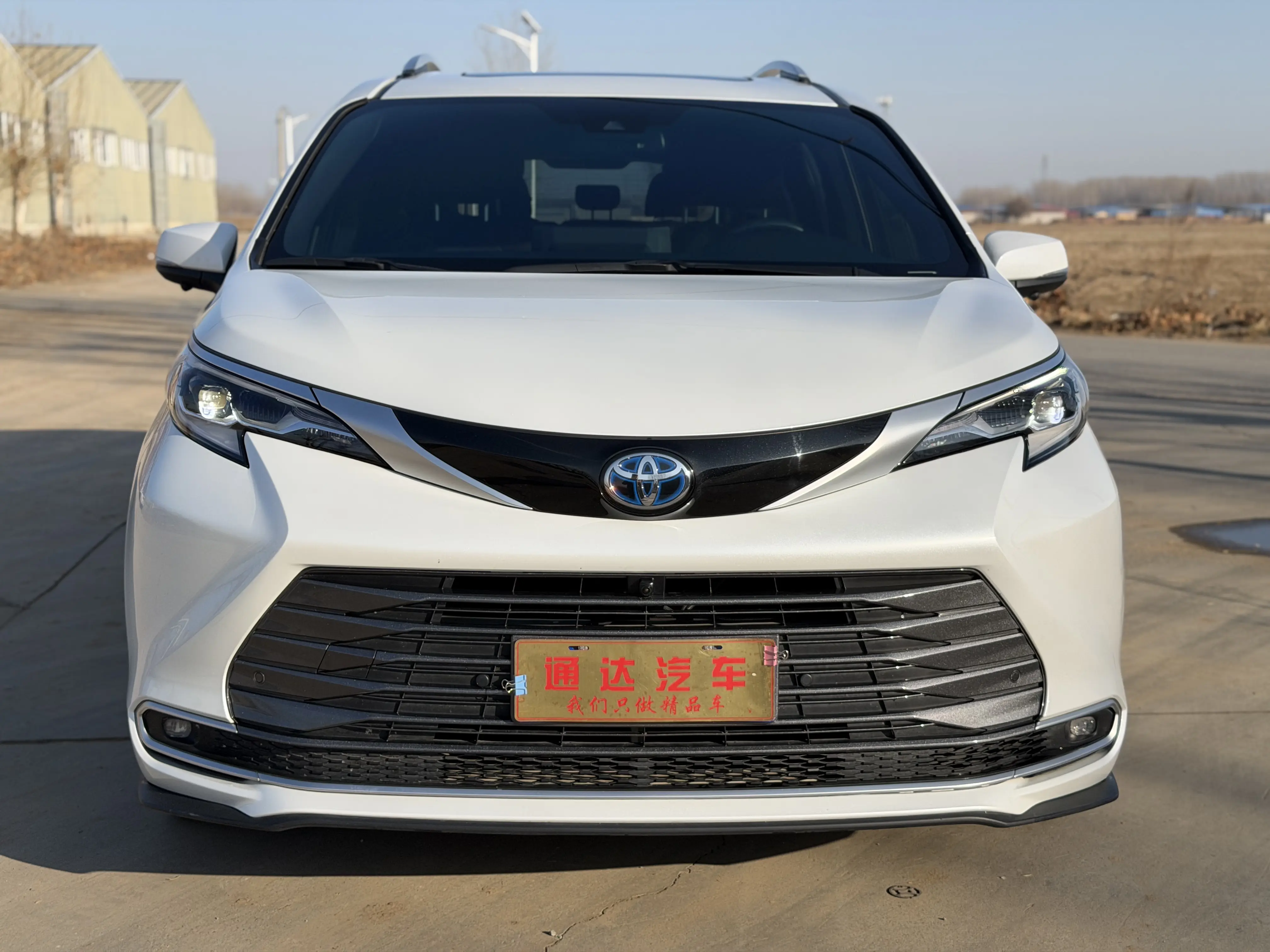 Toyota Sienna  из Китая