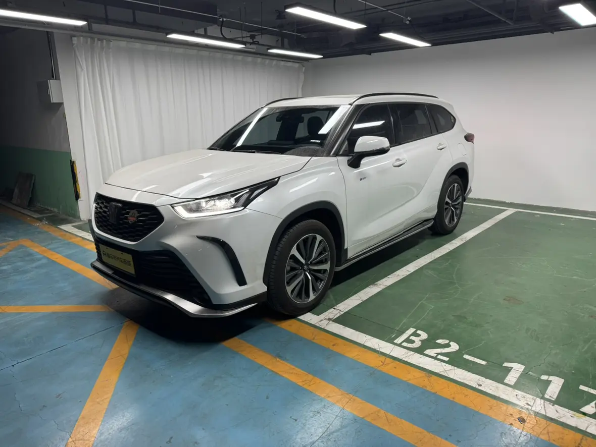 Toyota Crown Kluger  из Китая