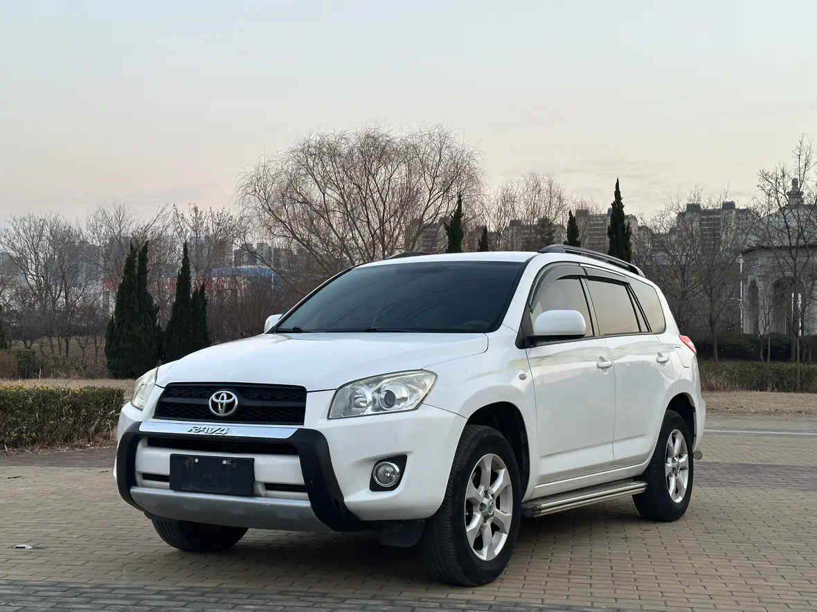 Toyota RAV4  из Китая