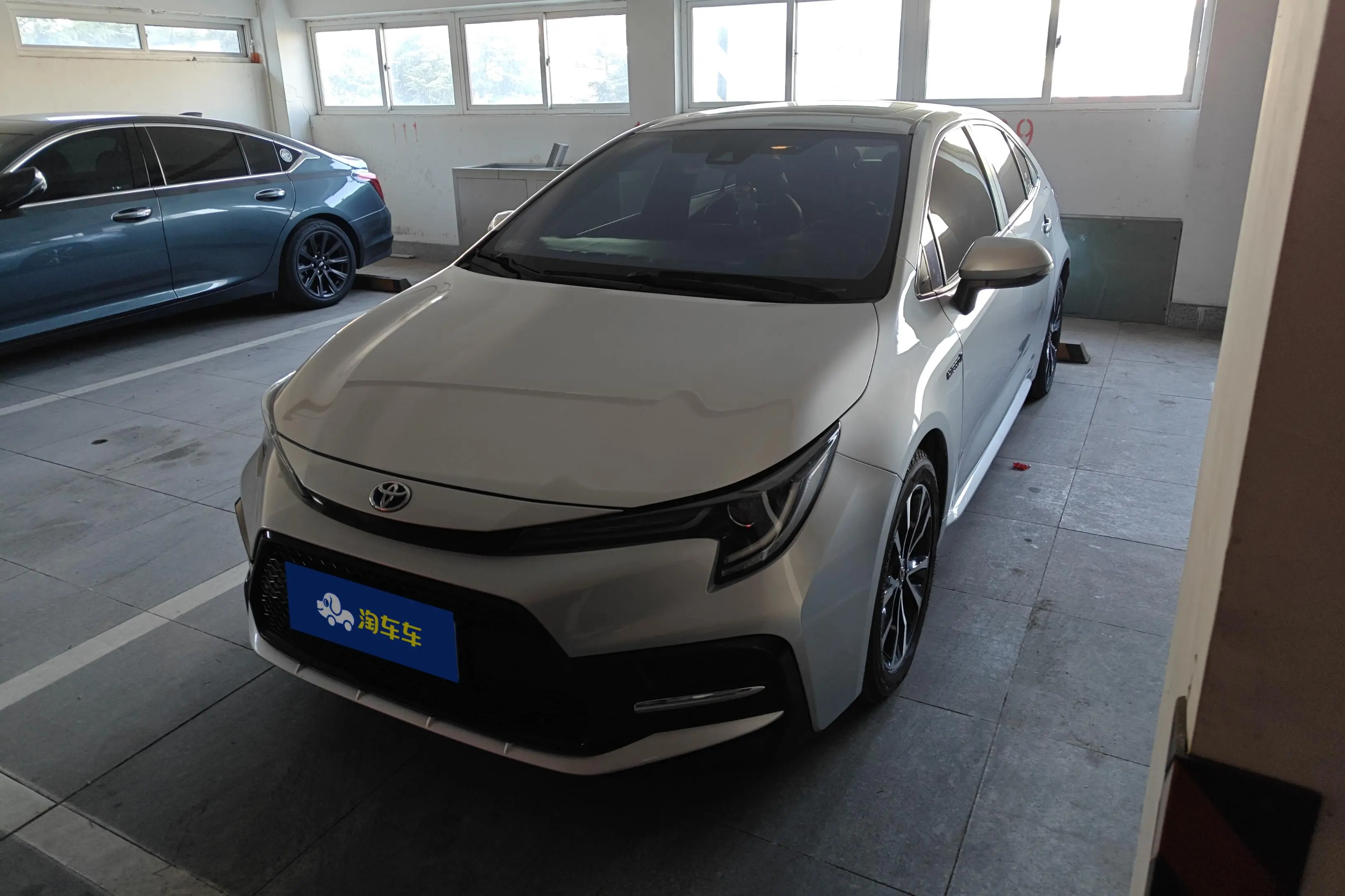 Toyota Levin (Lei Ling)  из Китая