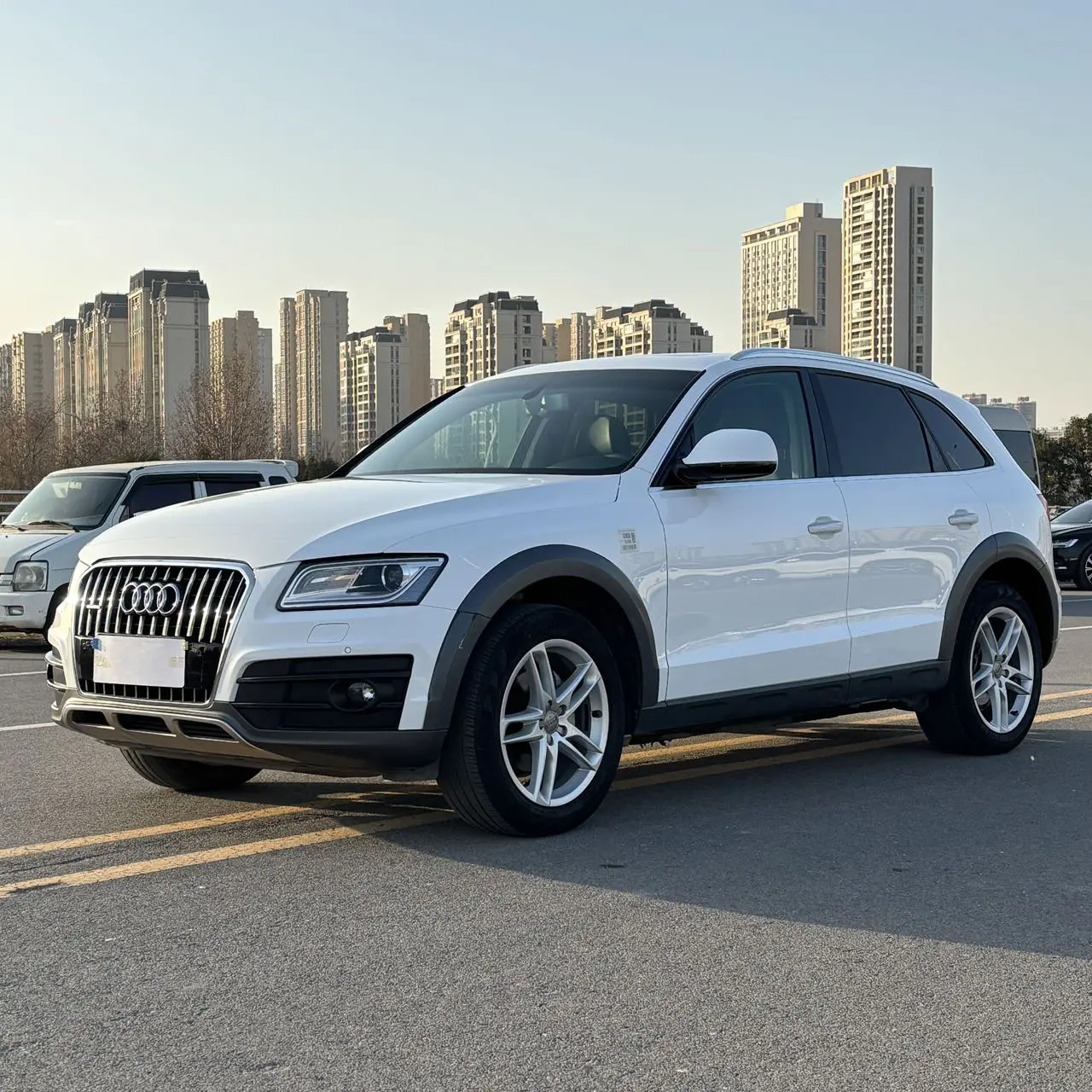 Audi Q5  из Китая