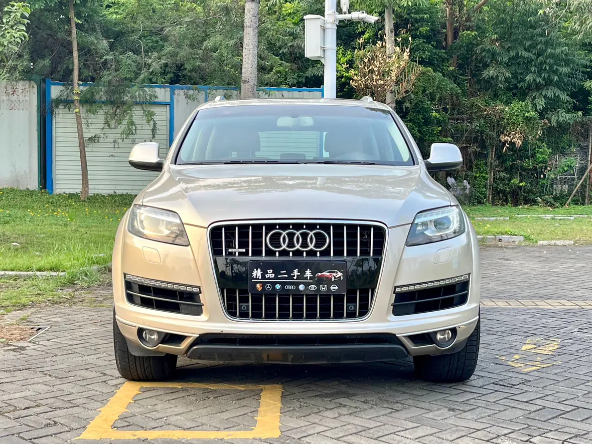 Audi Q7  из Китая