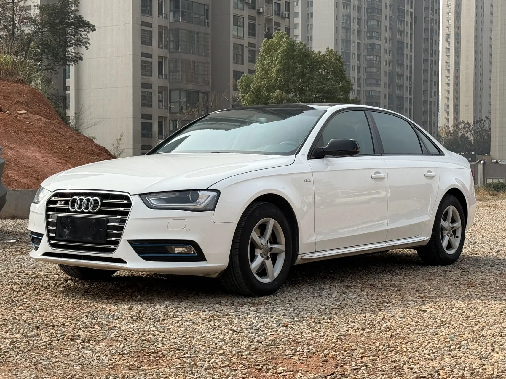 Audi A4L  из Китая