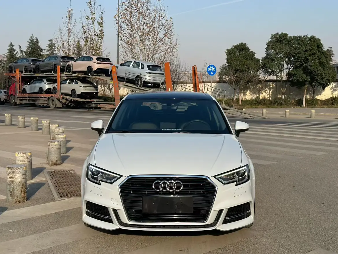 Audi A3  из Китая