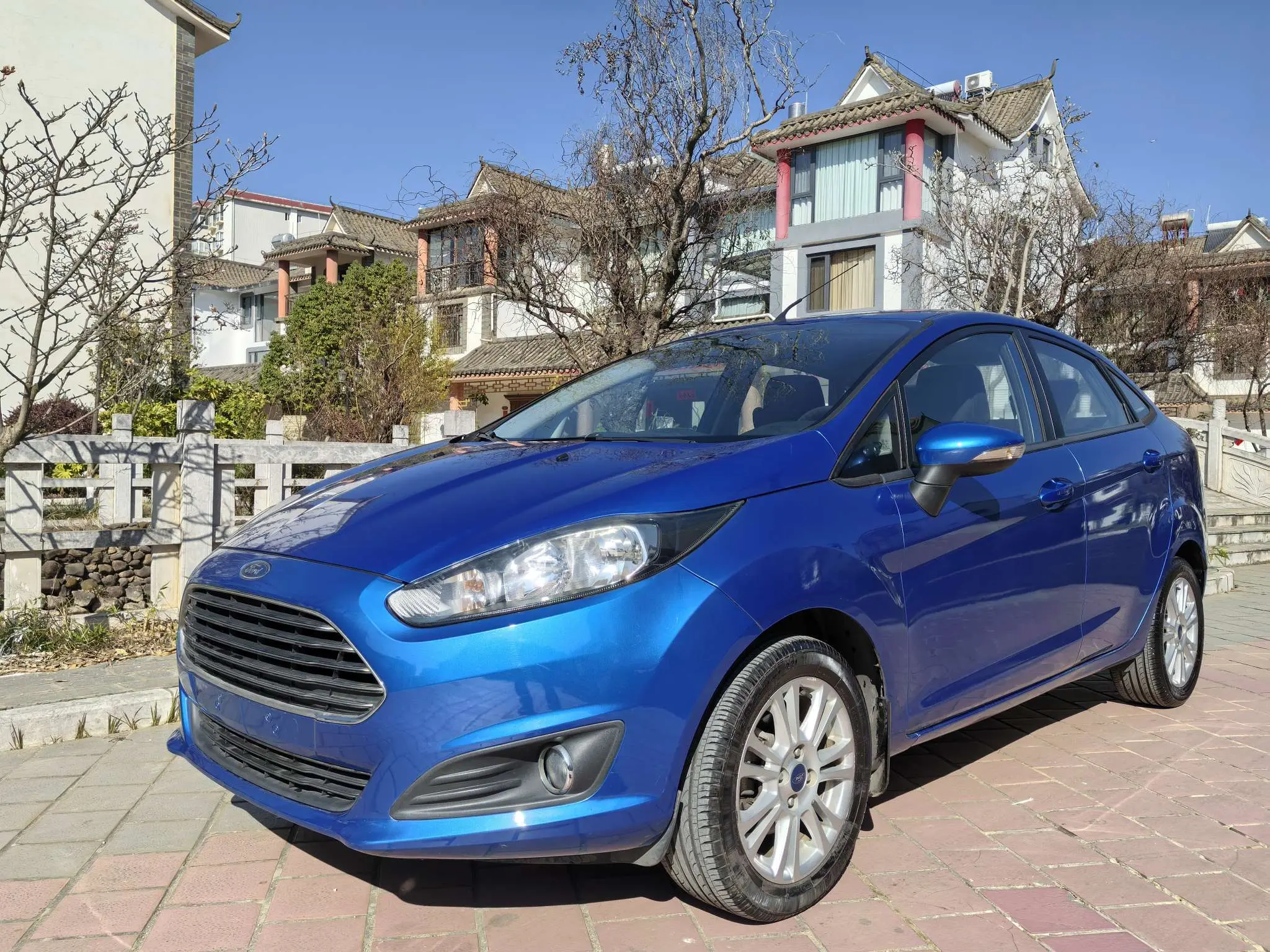 Ford Carnival  из Китая