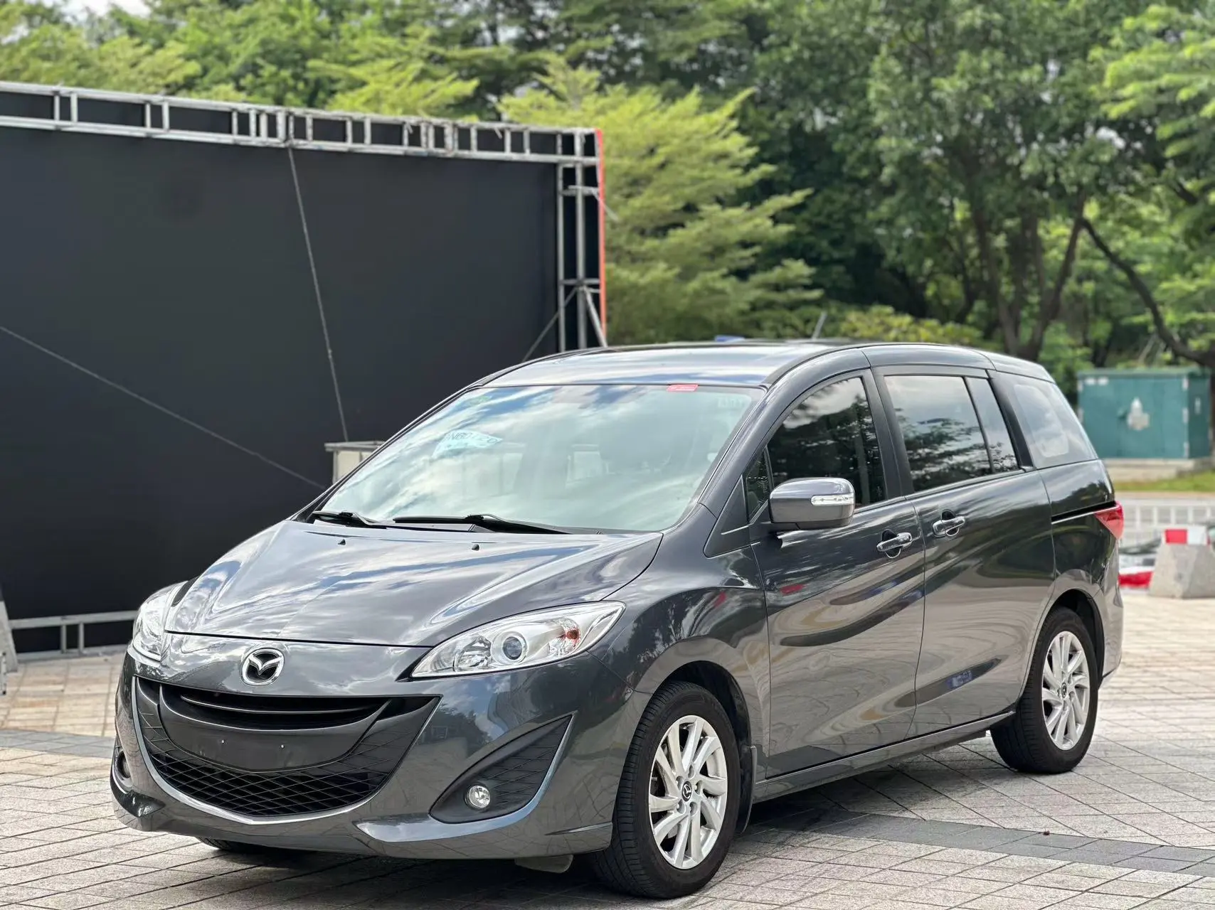 Mazda 5  из Китая