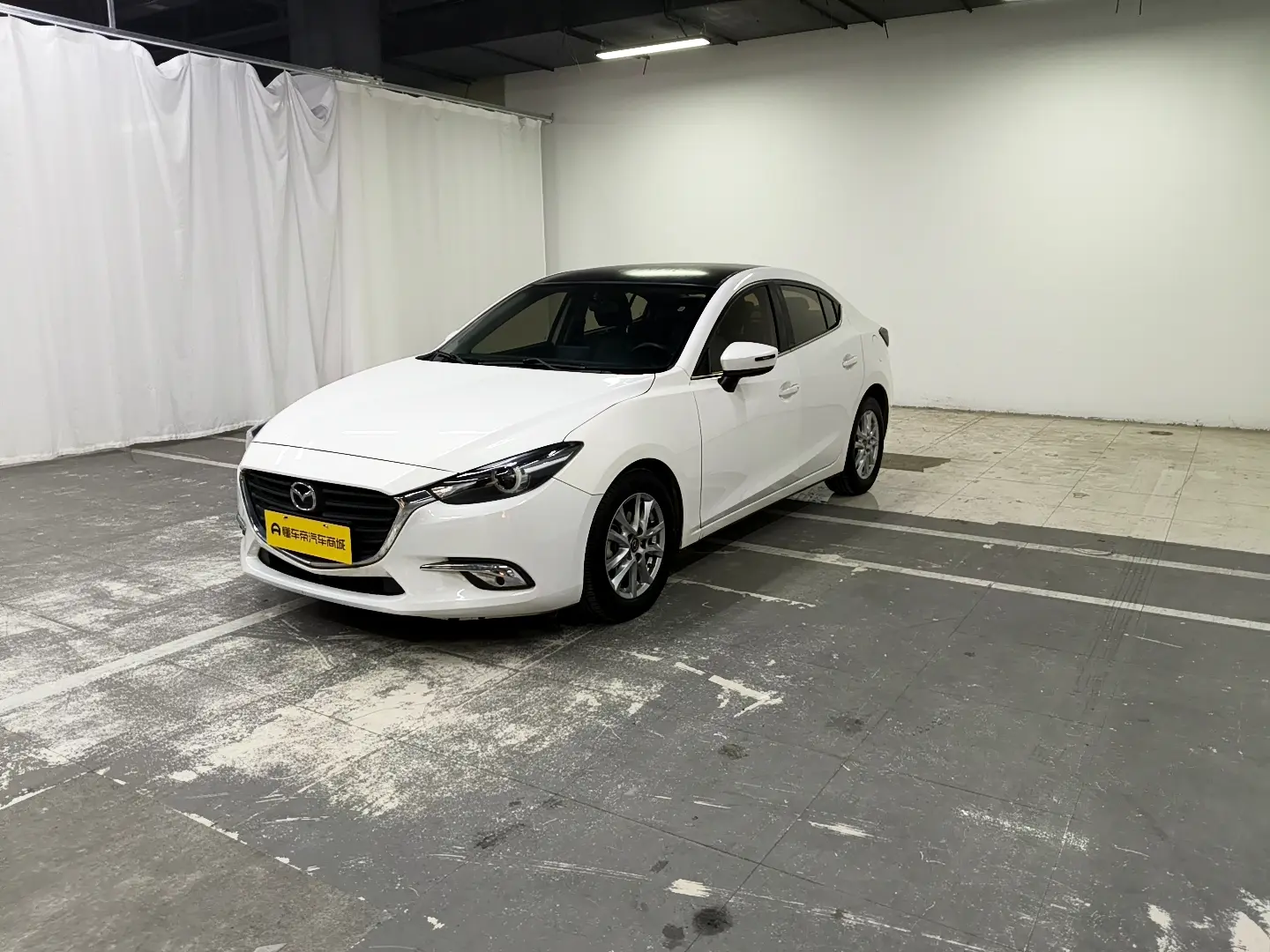 Mazda Axela (Mazda3)  из Китая