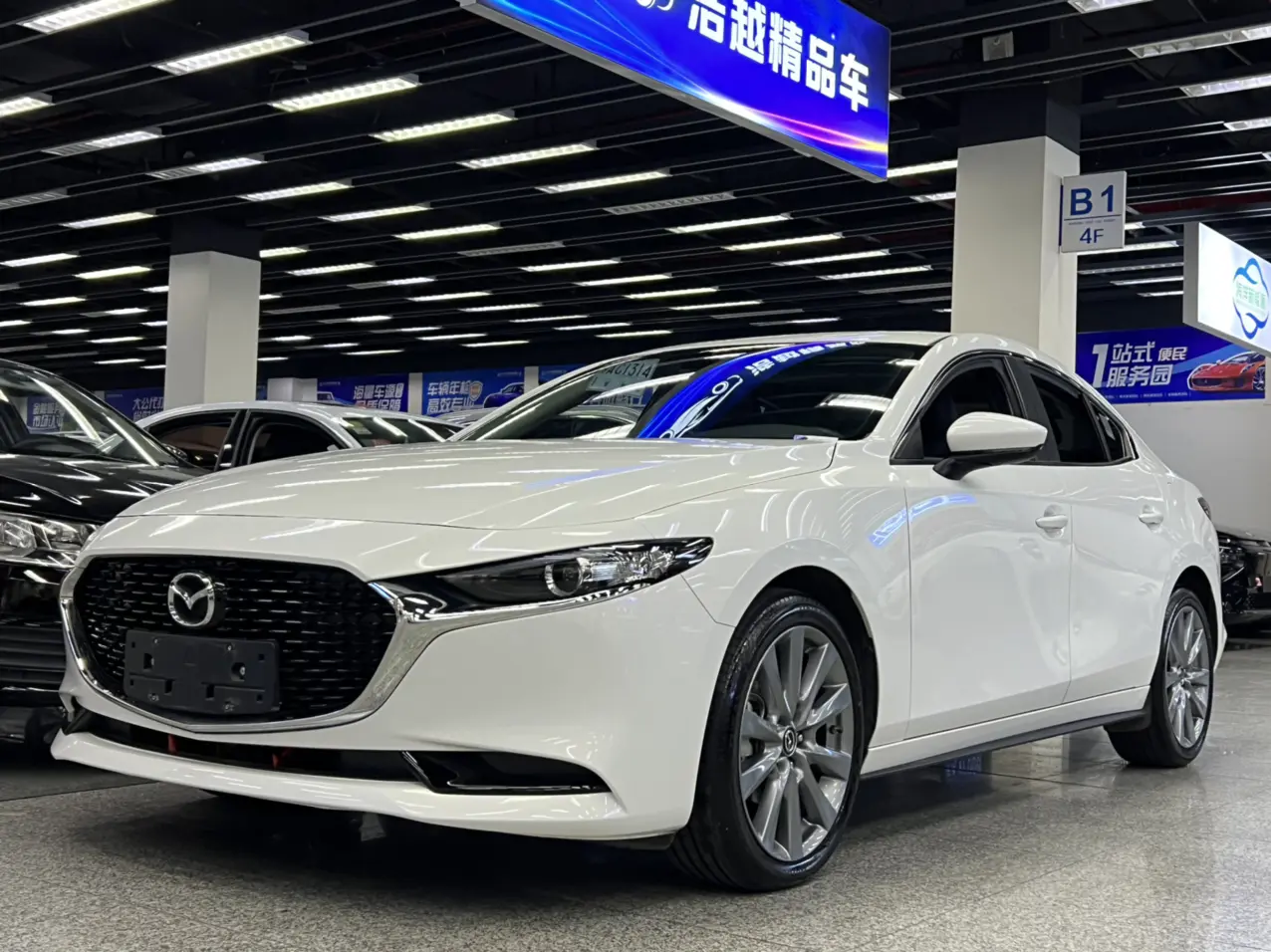 Mazda Axela (Mazda3)  из Китая