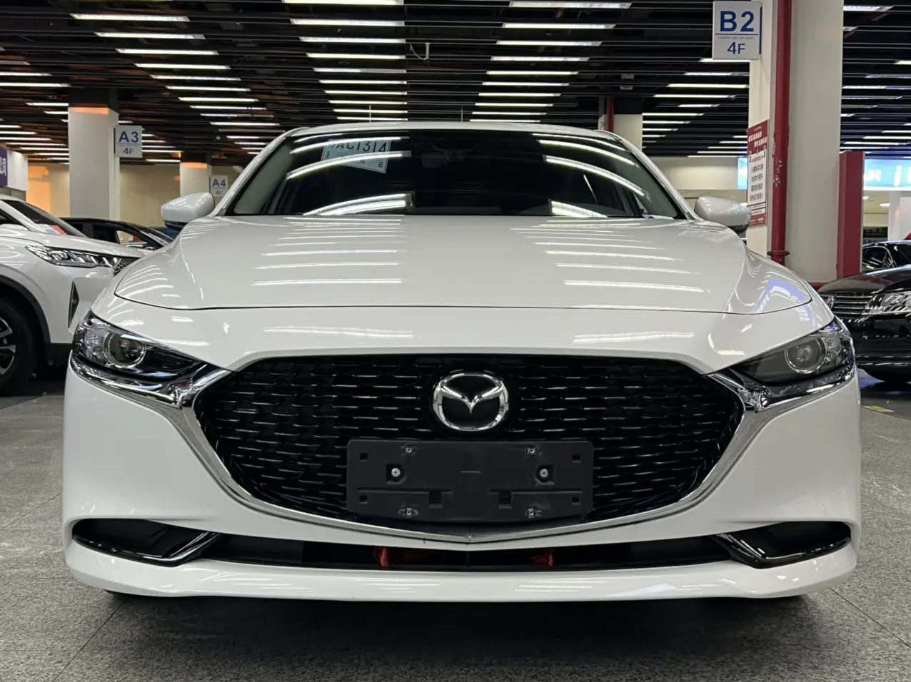 Mazda Axela (Mazda3)  из Китая