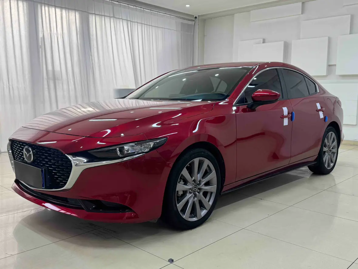 Mazda Axela (Mazda3)  из Китая