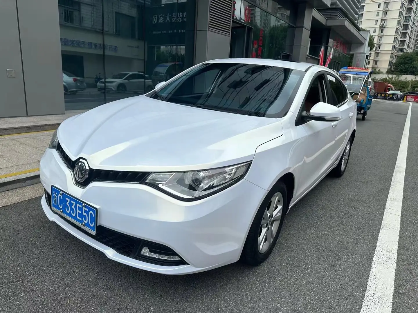 MG Ruixing  из Китая