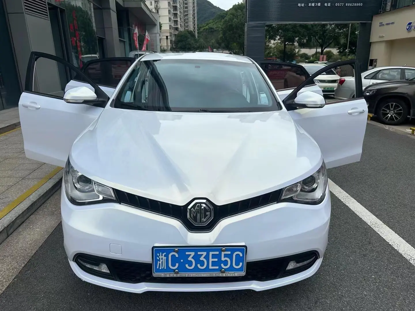 MG Ruixing  из Китая