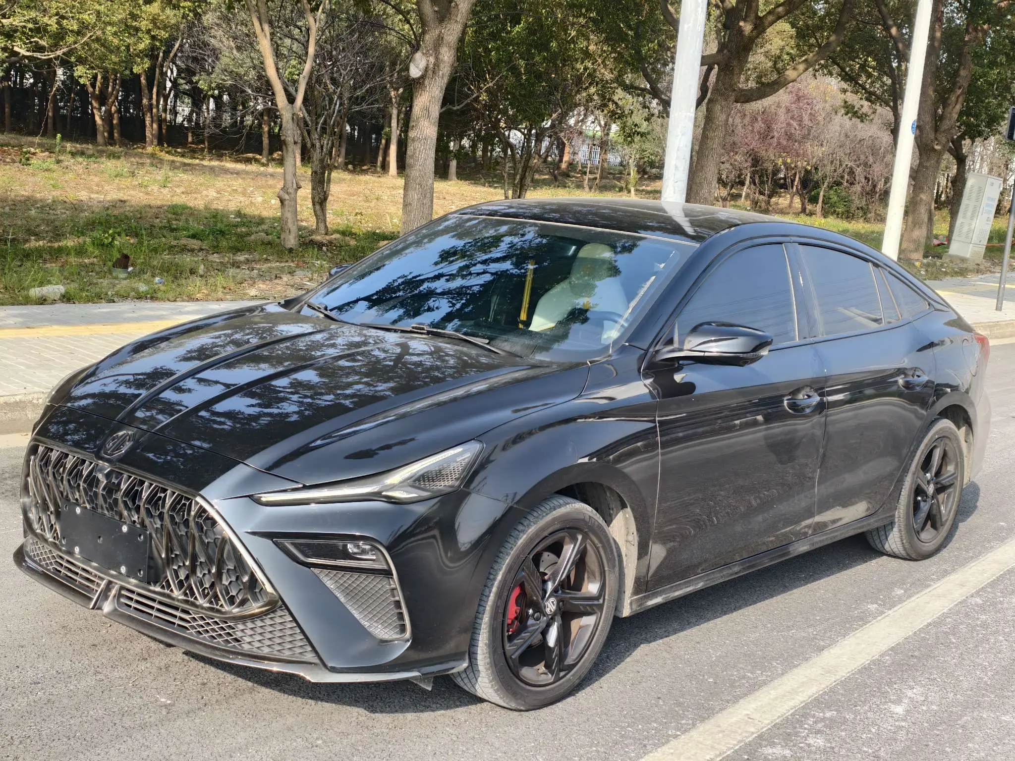 MG 5 Scorpio  из Китая