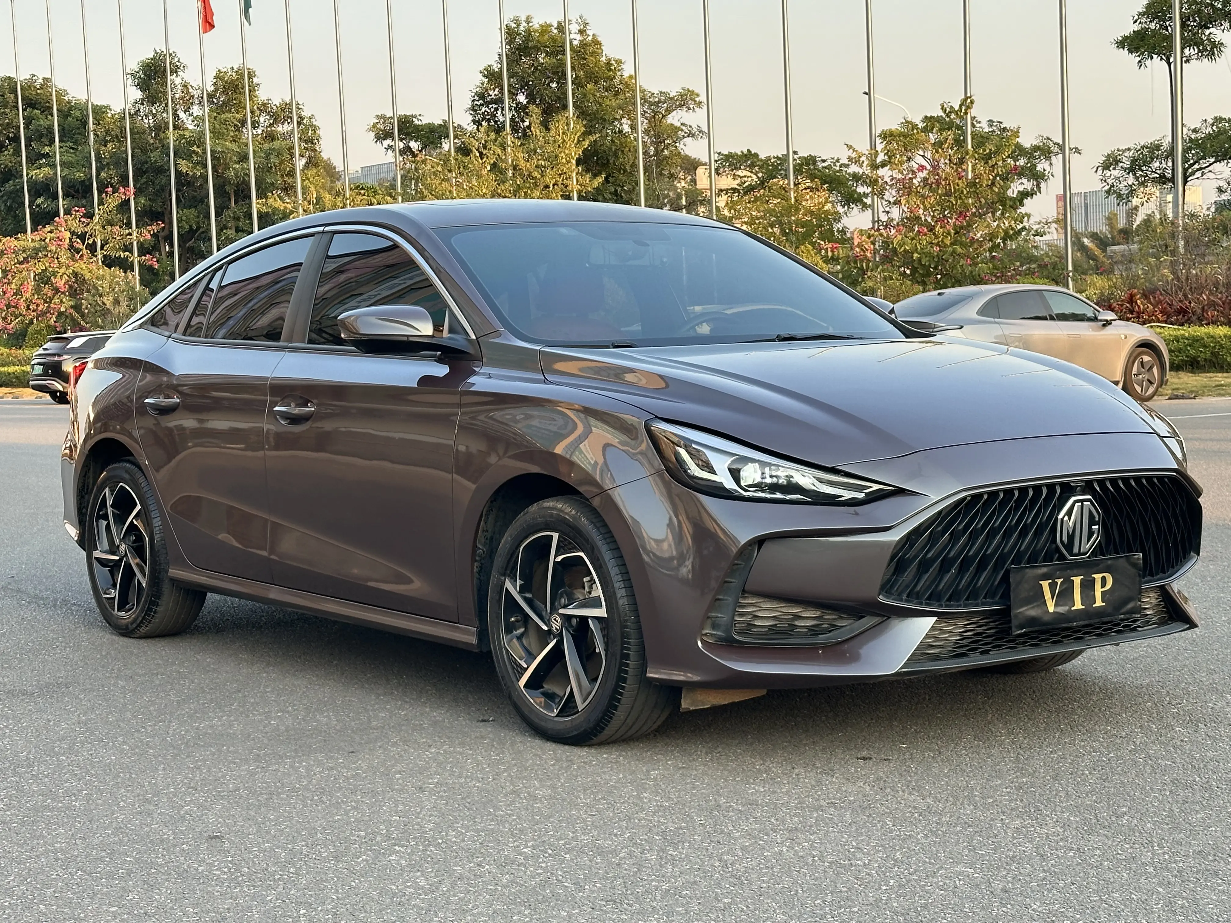 MG 5  из Китая