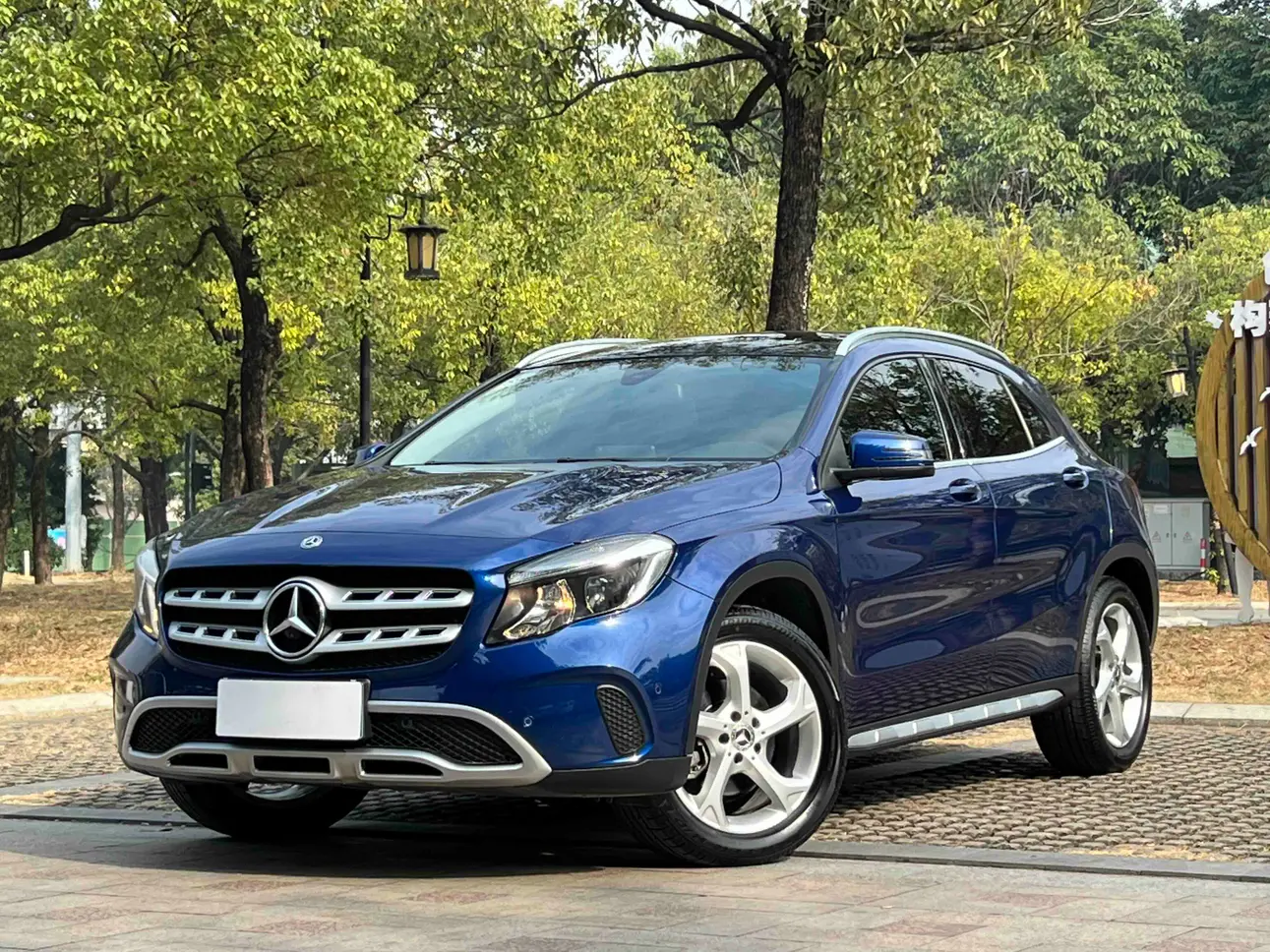 Mercedes-Benz GLA  из Китая