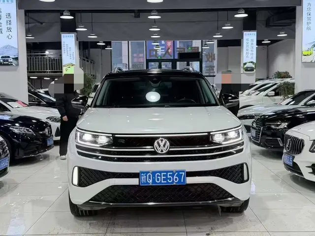 Volkswagen Patrol  из Китая