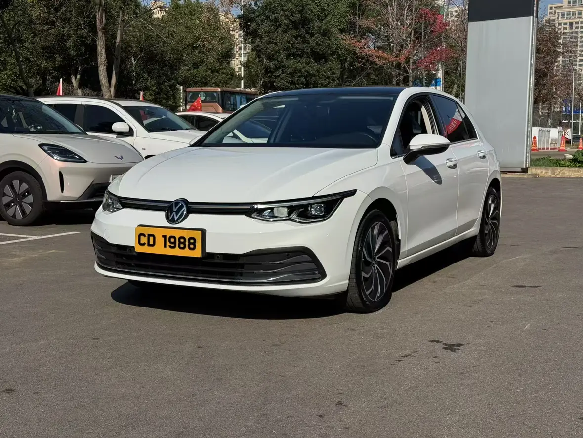 Volkswagen Golf  из Китая