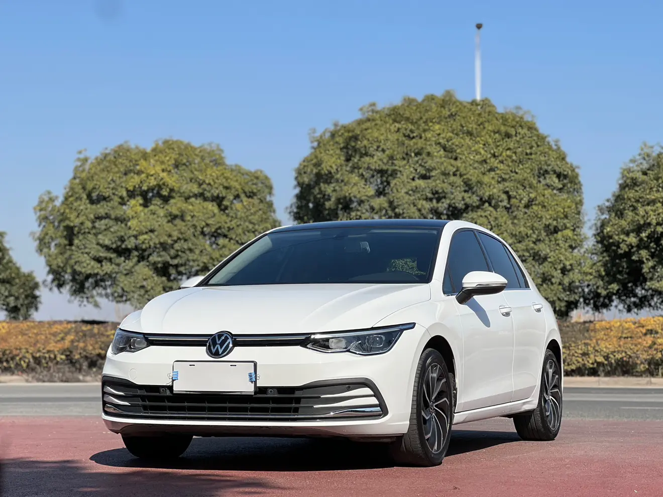 Volkswagen Golf  из Китая