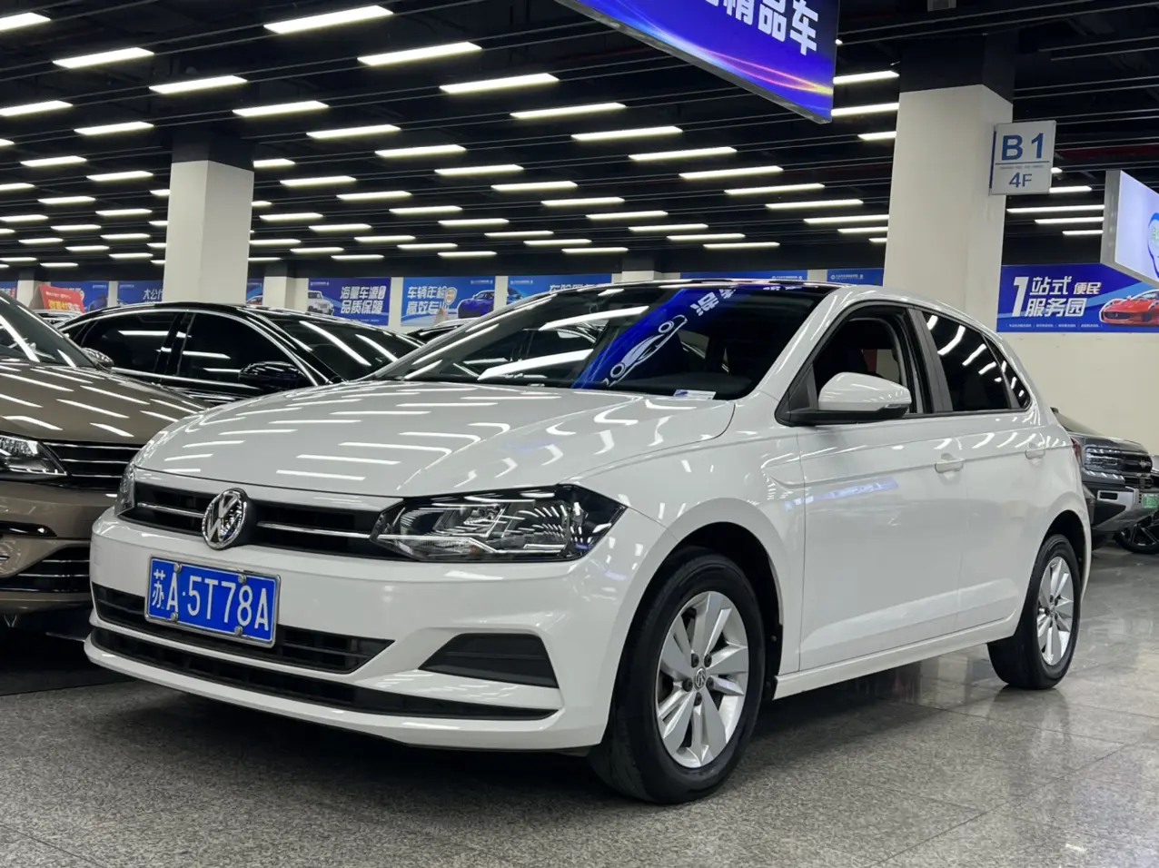 Volkswagen Polo  из Китая