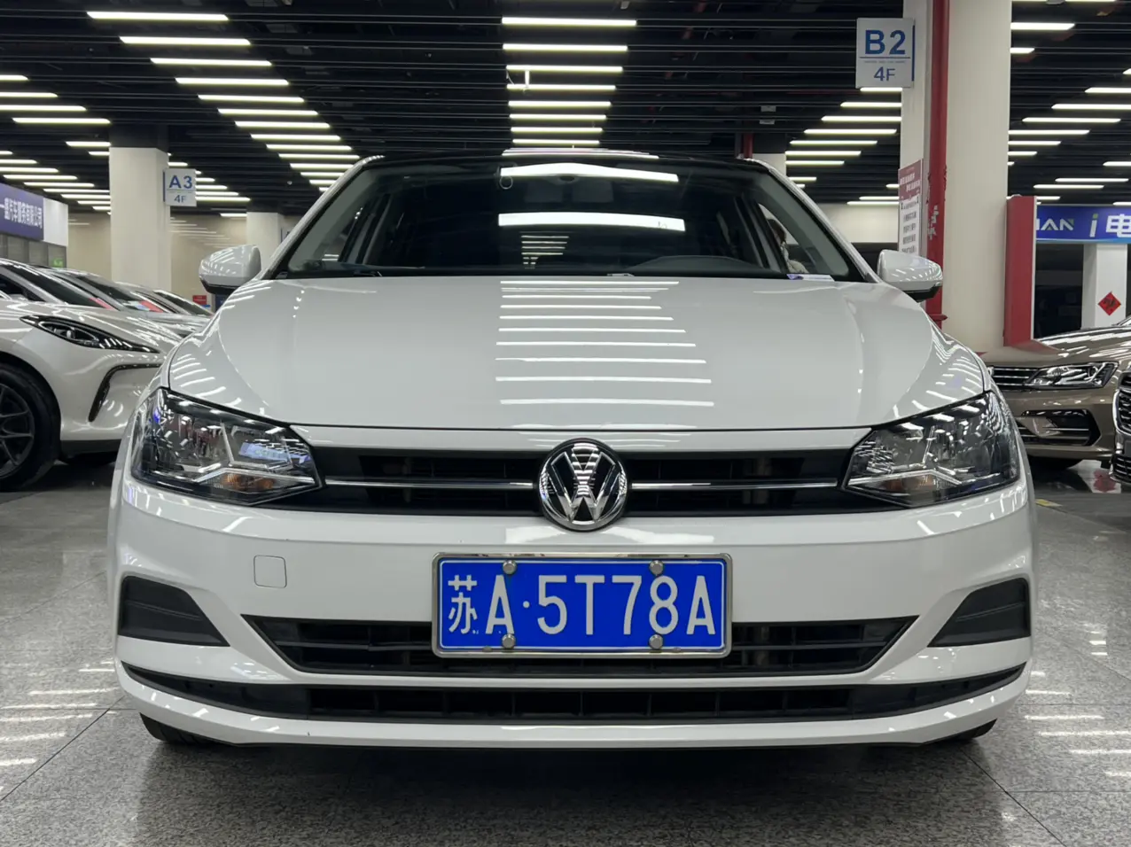 Volkswagen Polo  из Китая