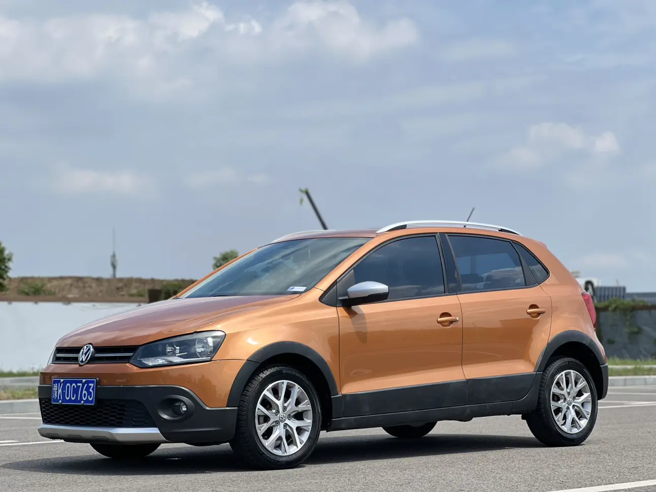 Volkswagen Polo  из Китая