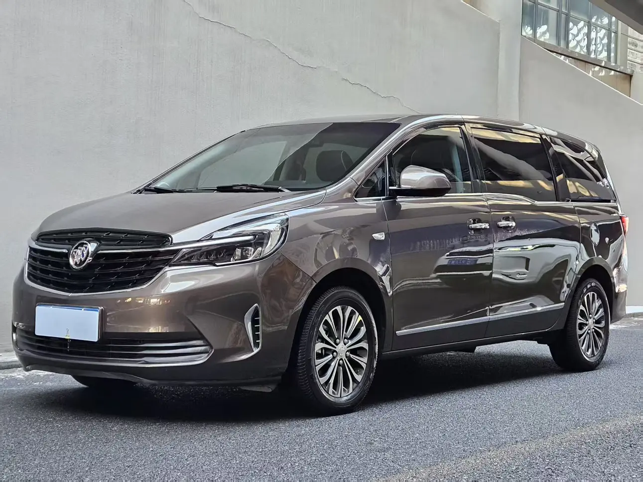 Buick GL8  из Китая