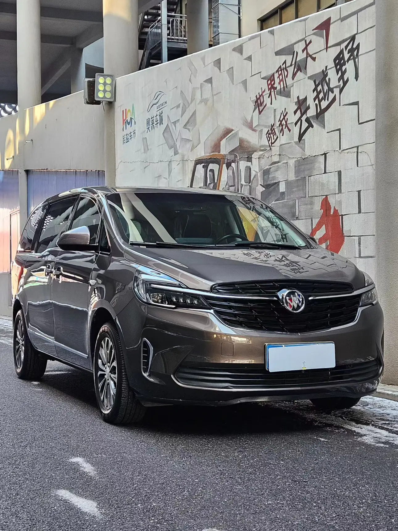 Buick GL8  из Китая