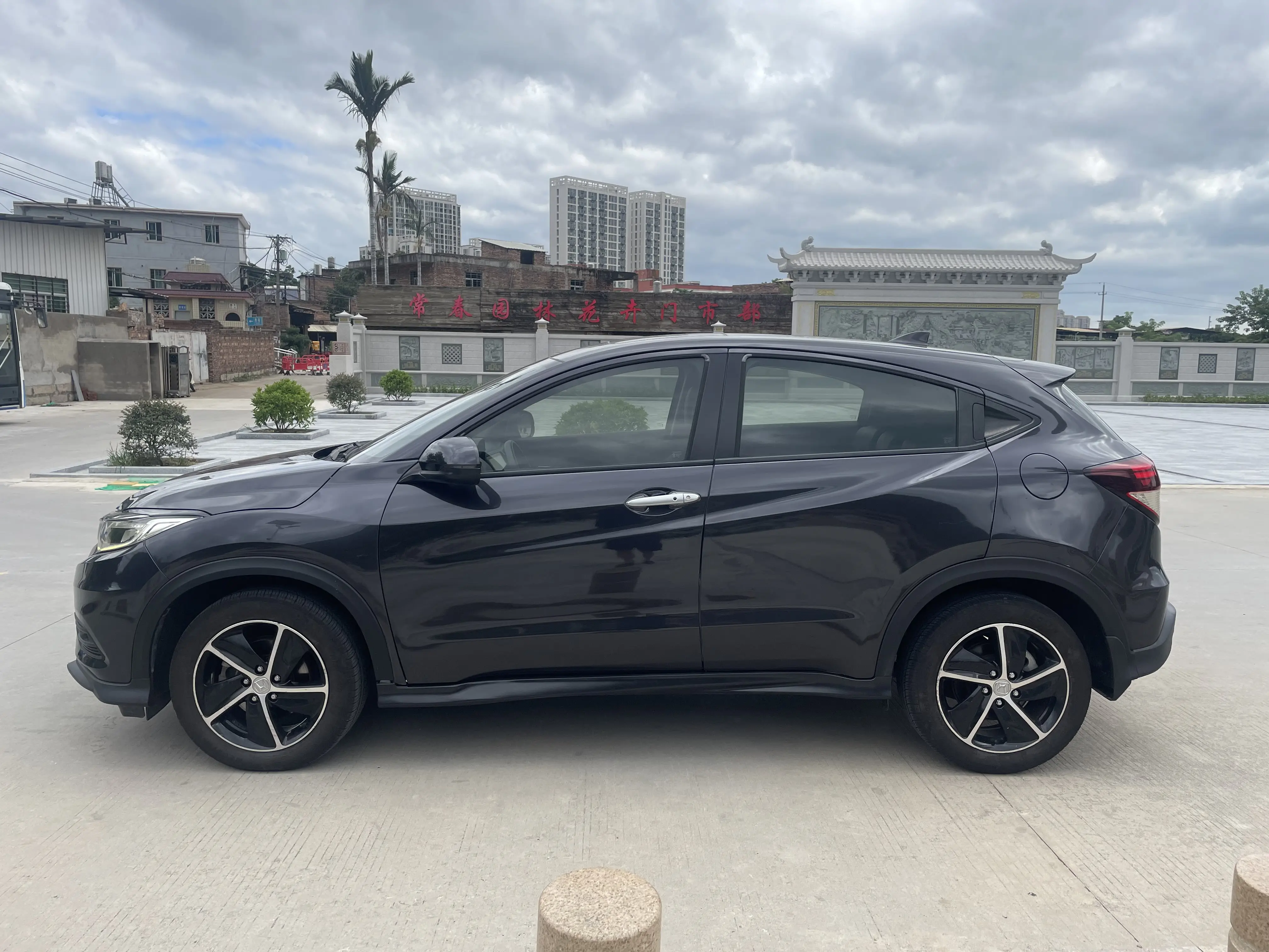 Honda Vezel (Binzhi)  из Китая