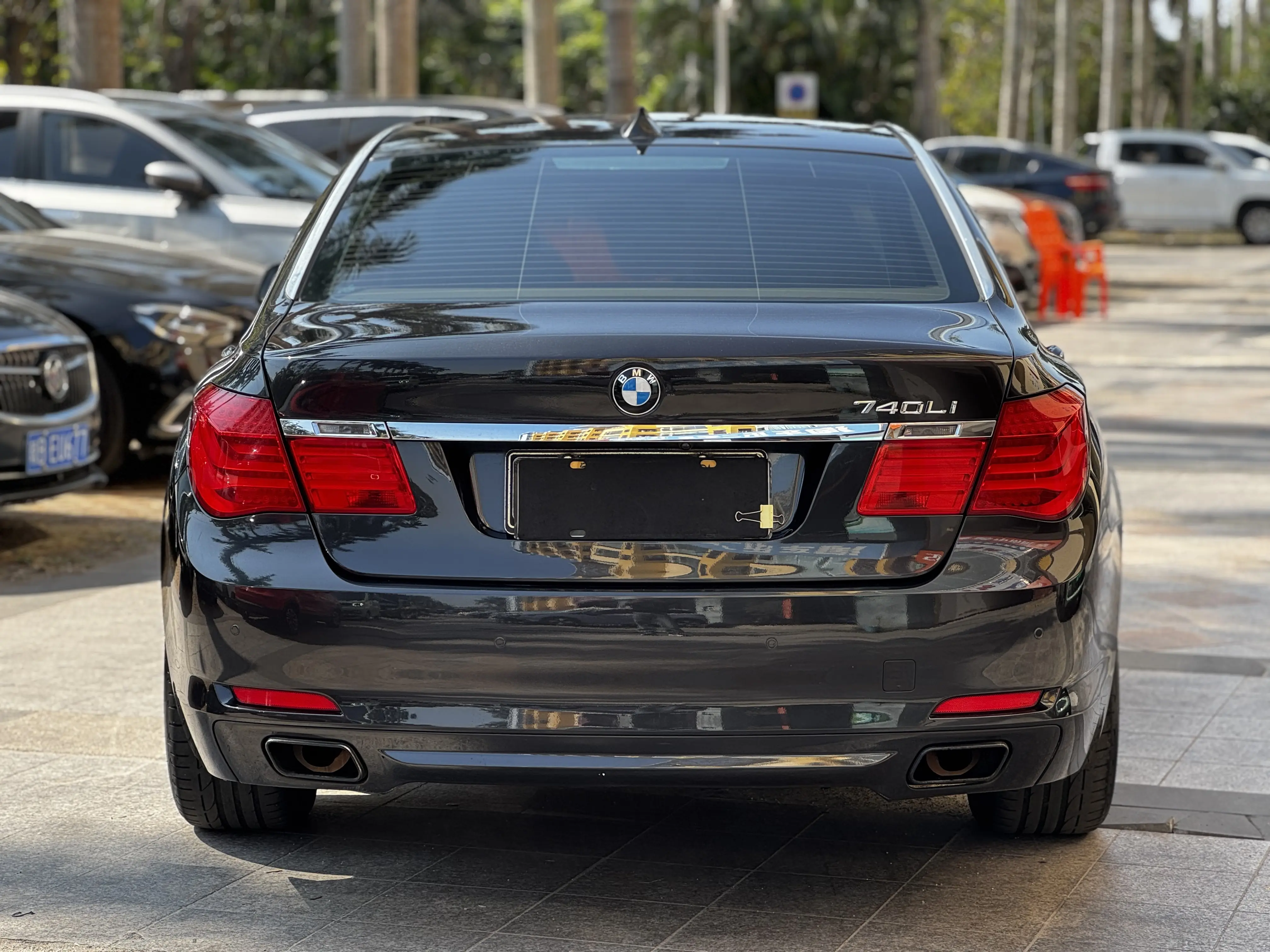 BMW 7 Series  из Китая