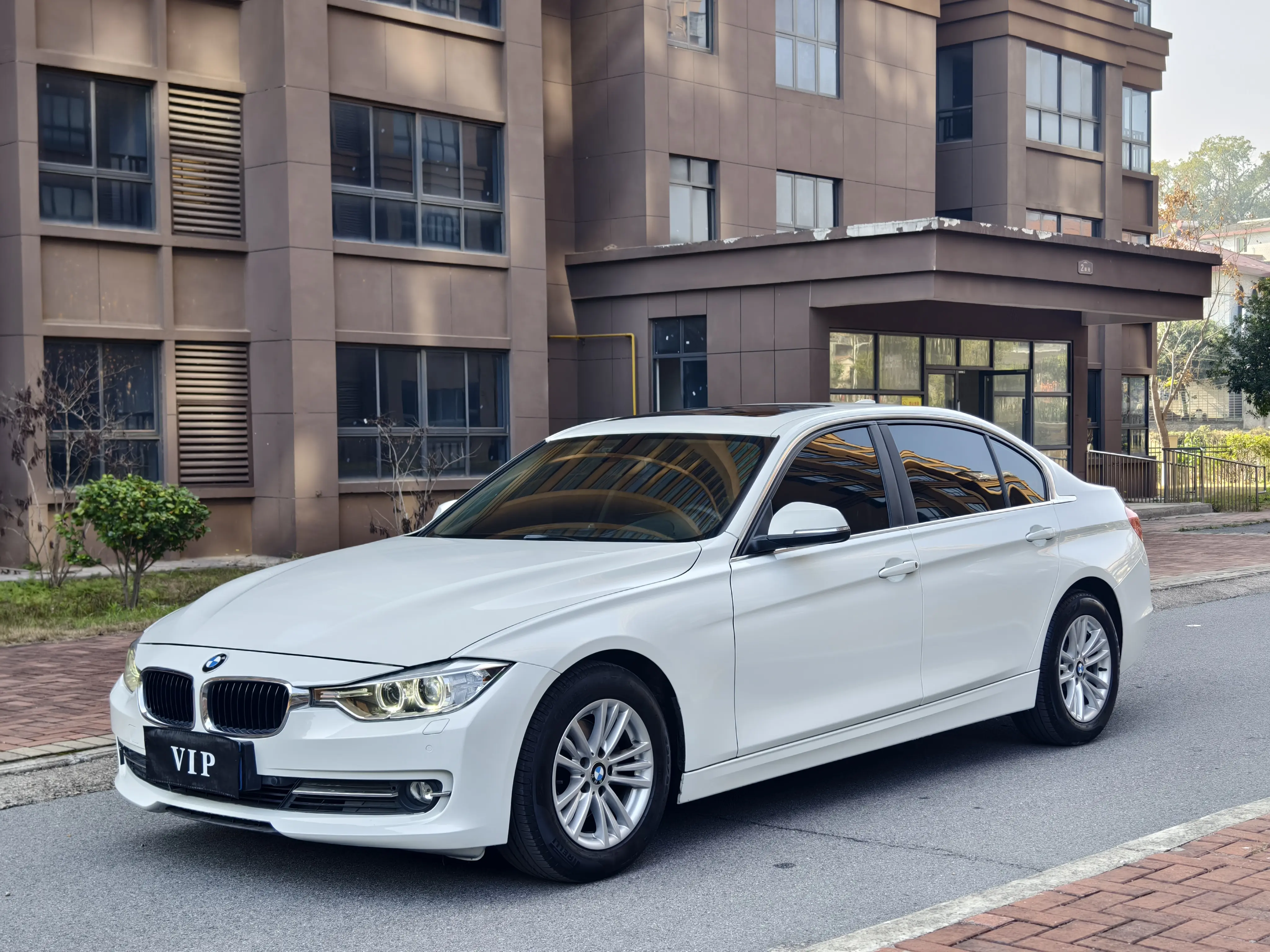 BMW 3 Series  из Китая