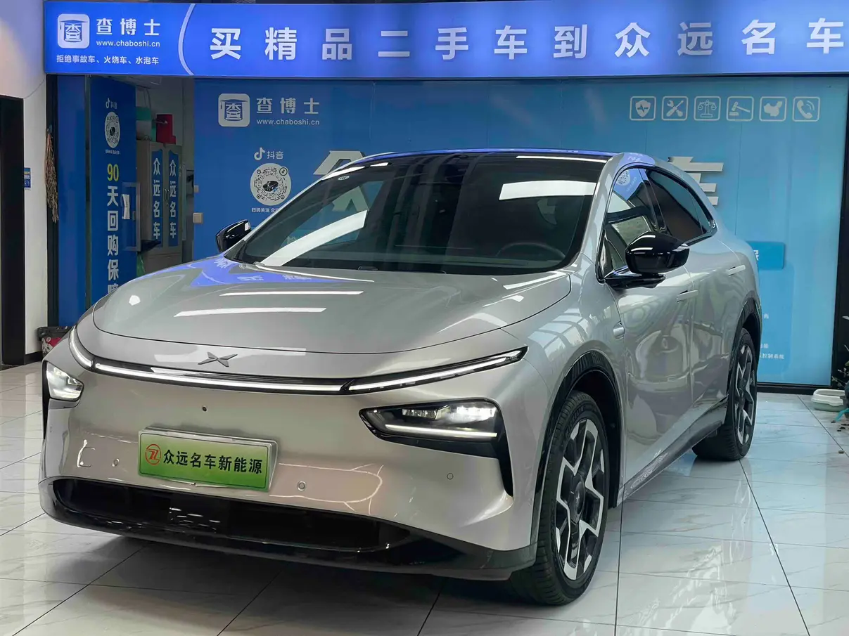 Xpeng G7  из Китая