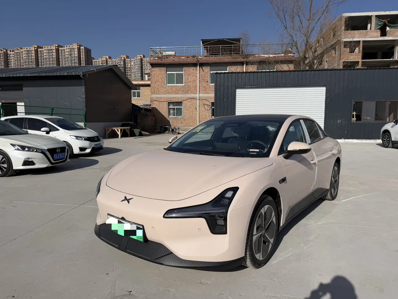 Xpeng Xiaopeng MONA M03  из Китая