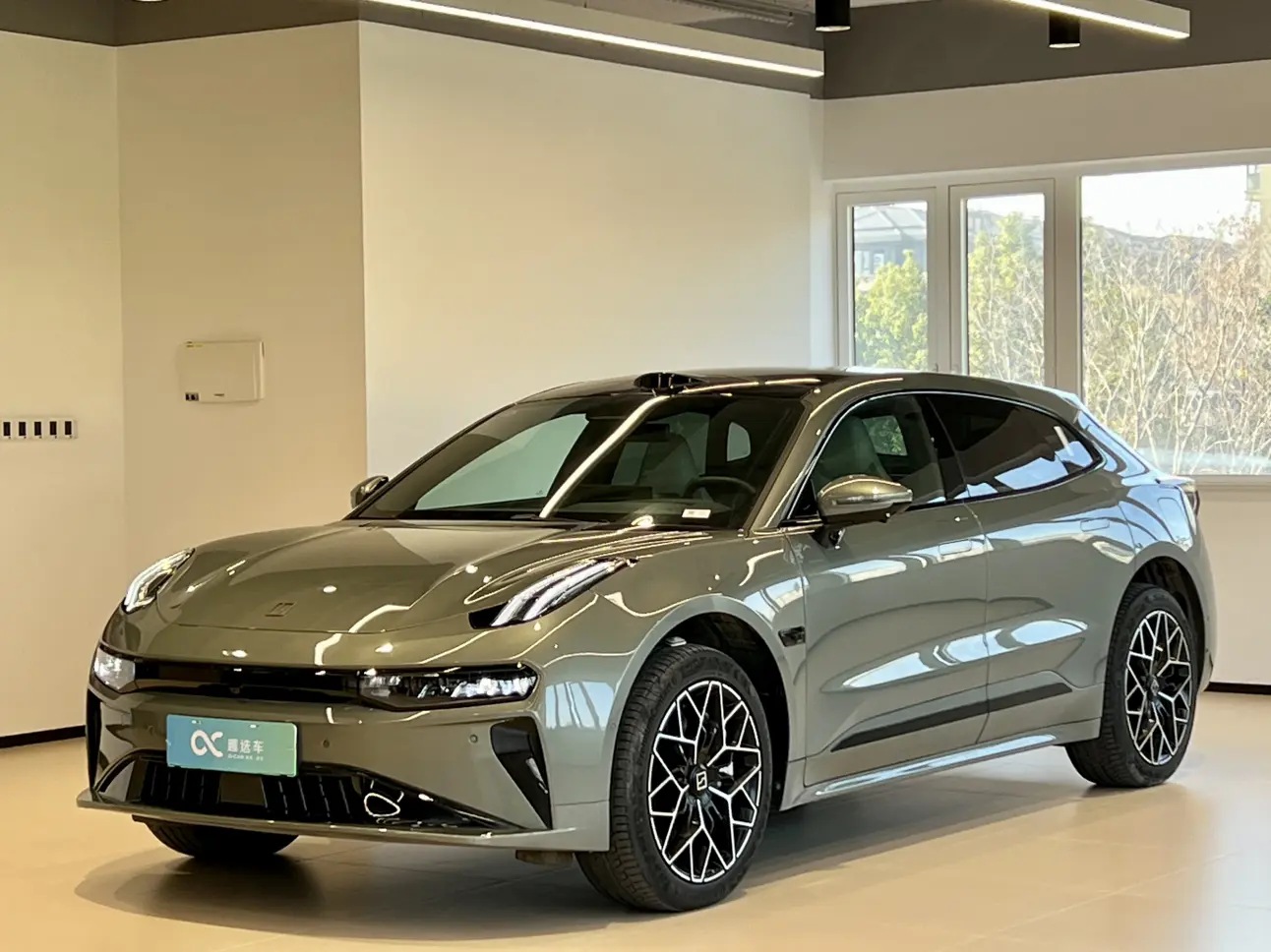 ZEEKR 001  из Китая