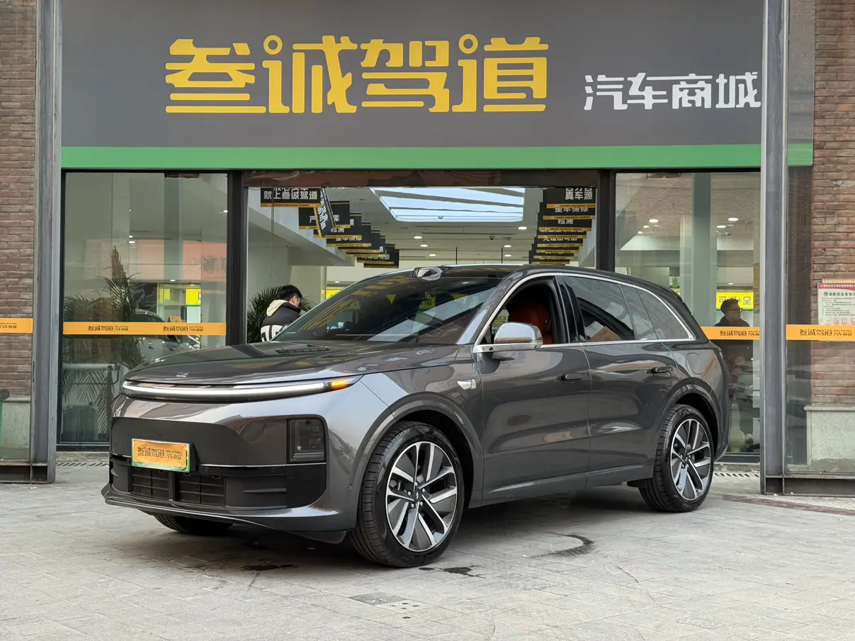 Li L6 (Ideal L6)  из Китая