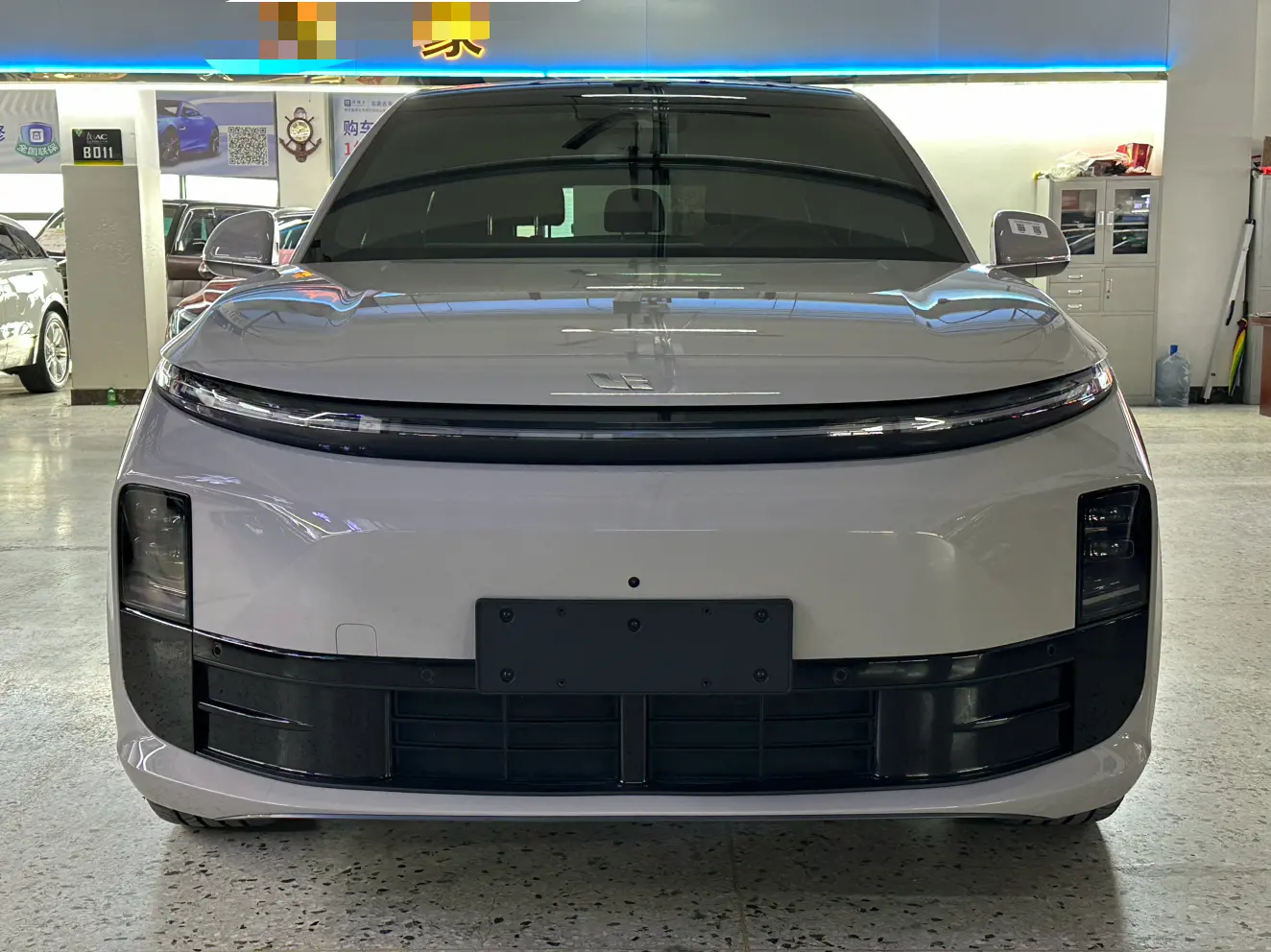 Li L6 (Ideal L6)  из Китая