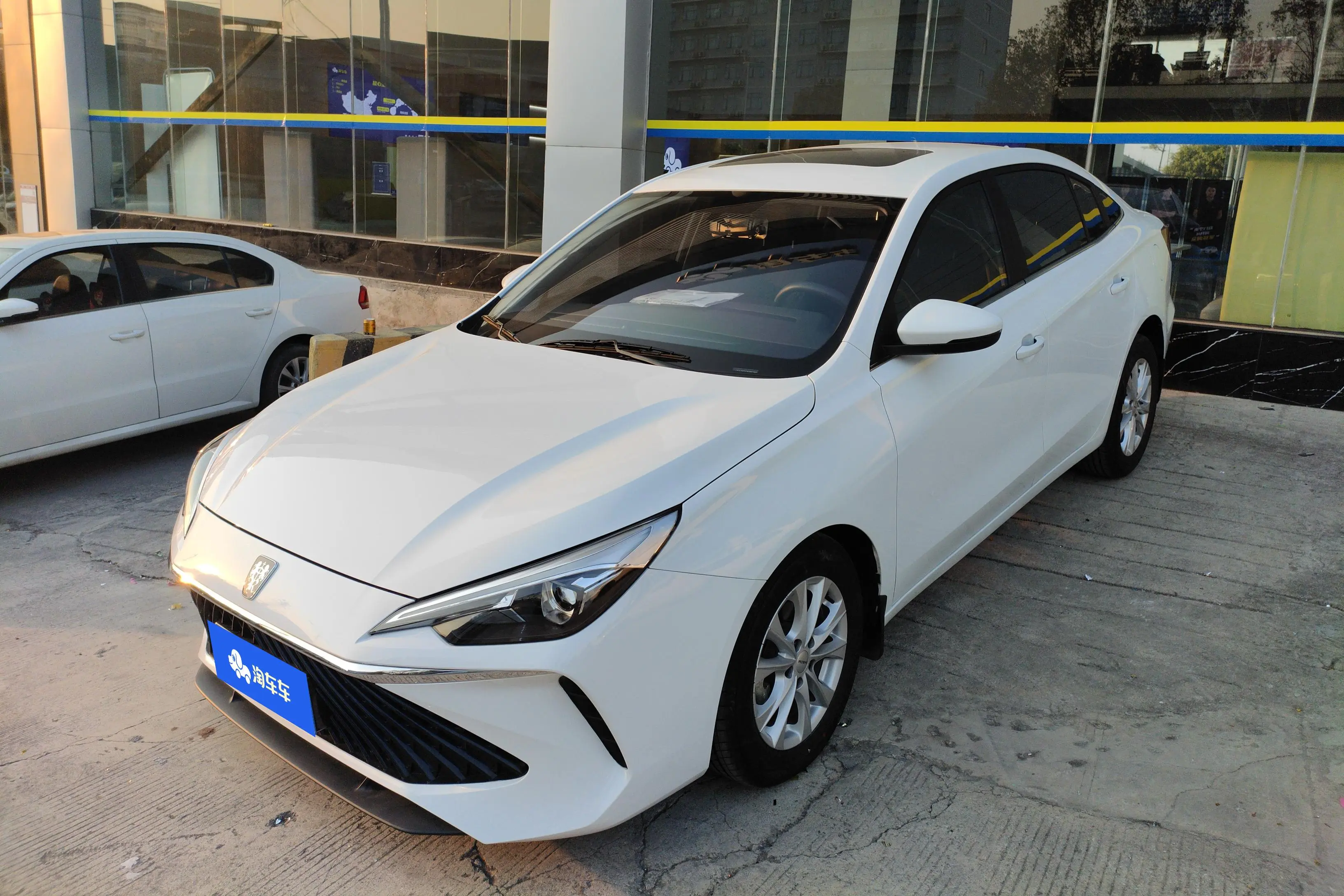 Roewe i5  из Китая