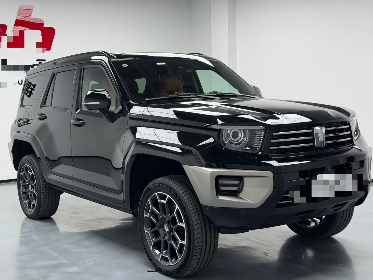 Tank 700 Hi4-T  из Китая