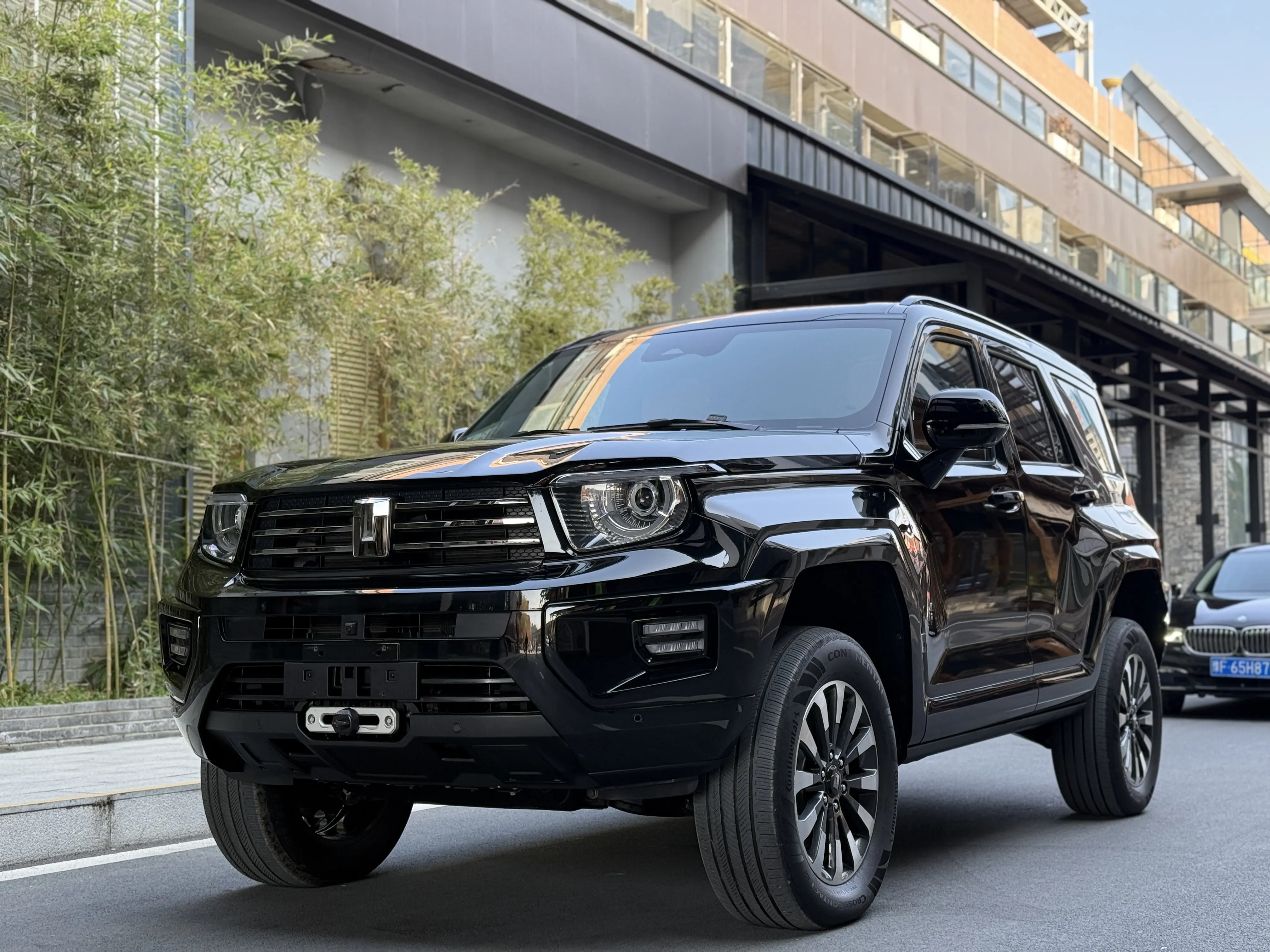 Tank 700 Hi4-T  из Китая