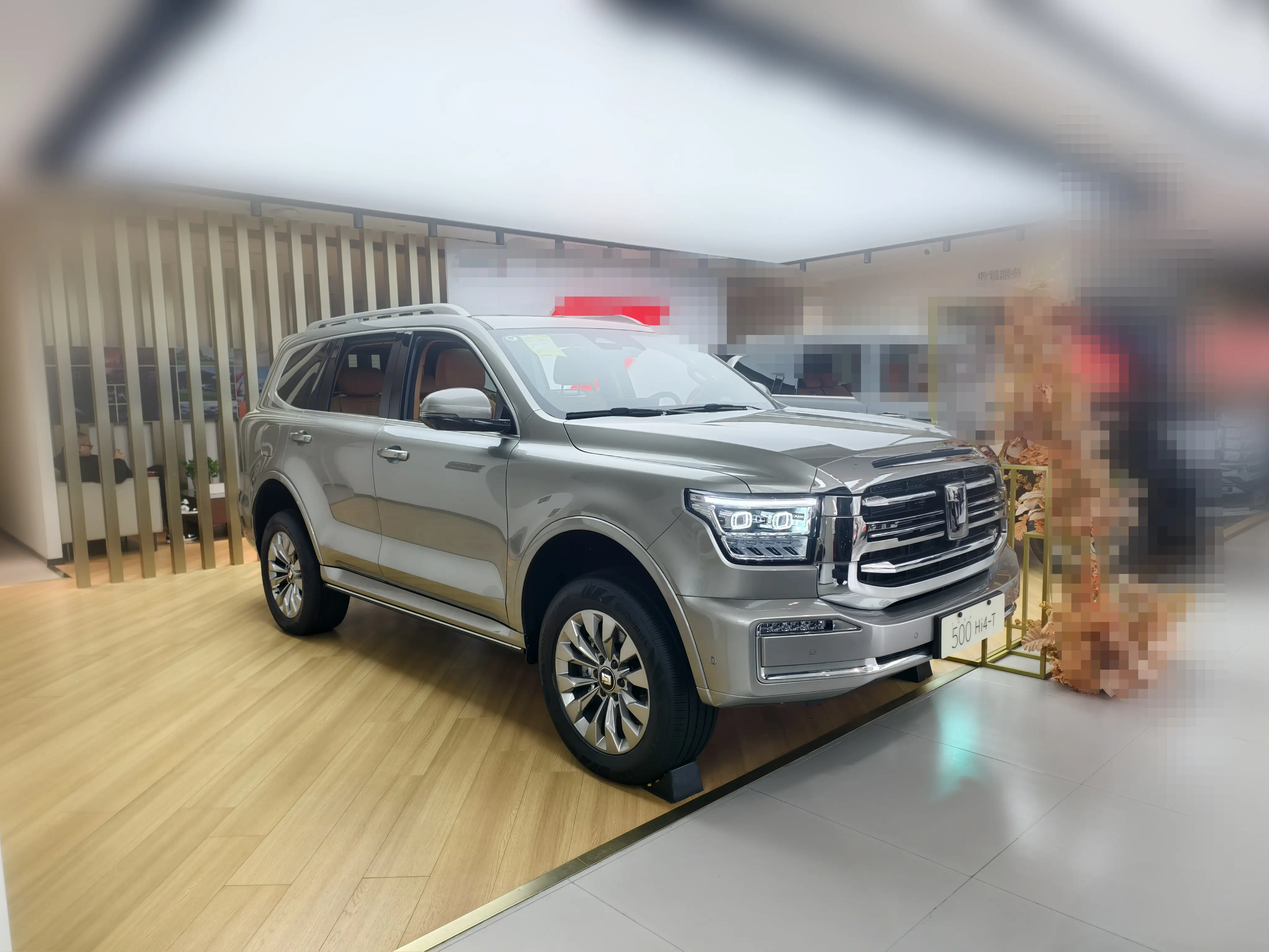 Tank 500 Hi4-T  из Китая