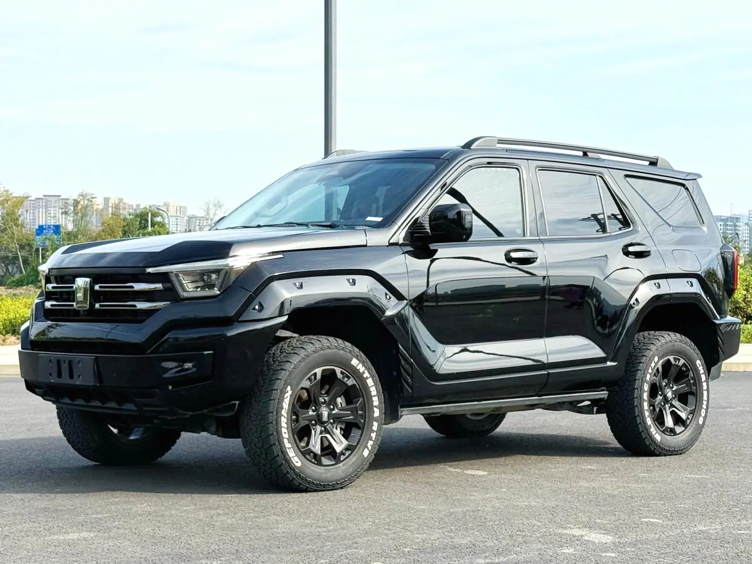 Tank 400 Hi4-T  из Китая