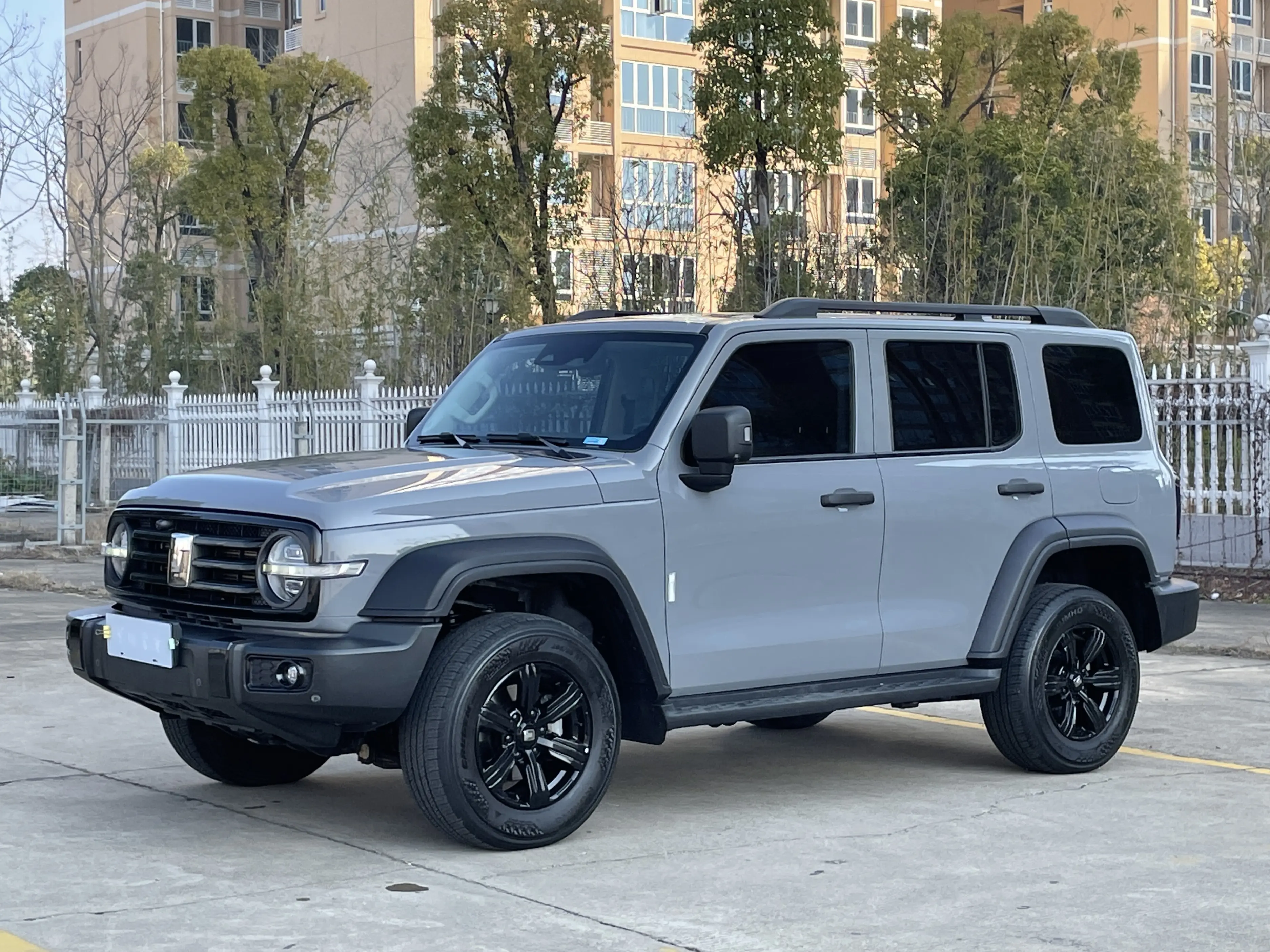 Tank 300  из Китая