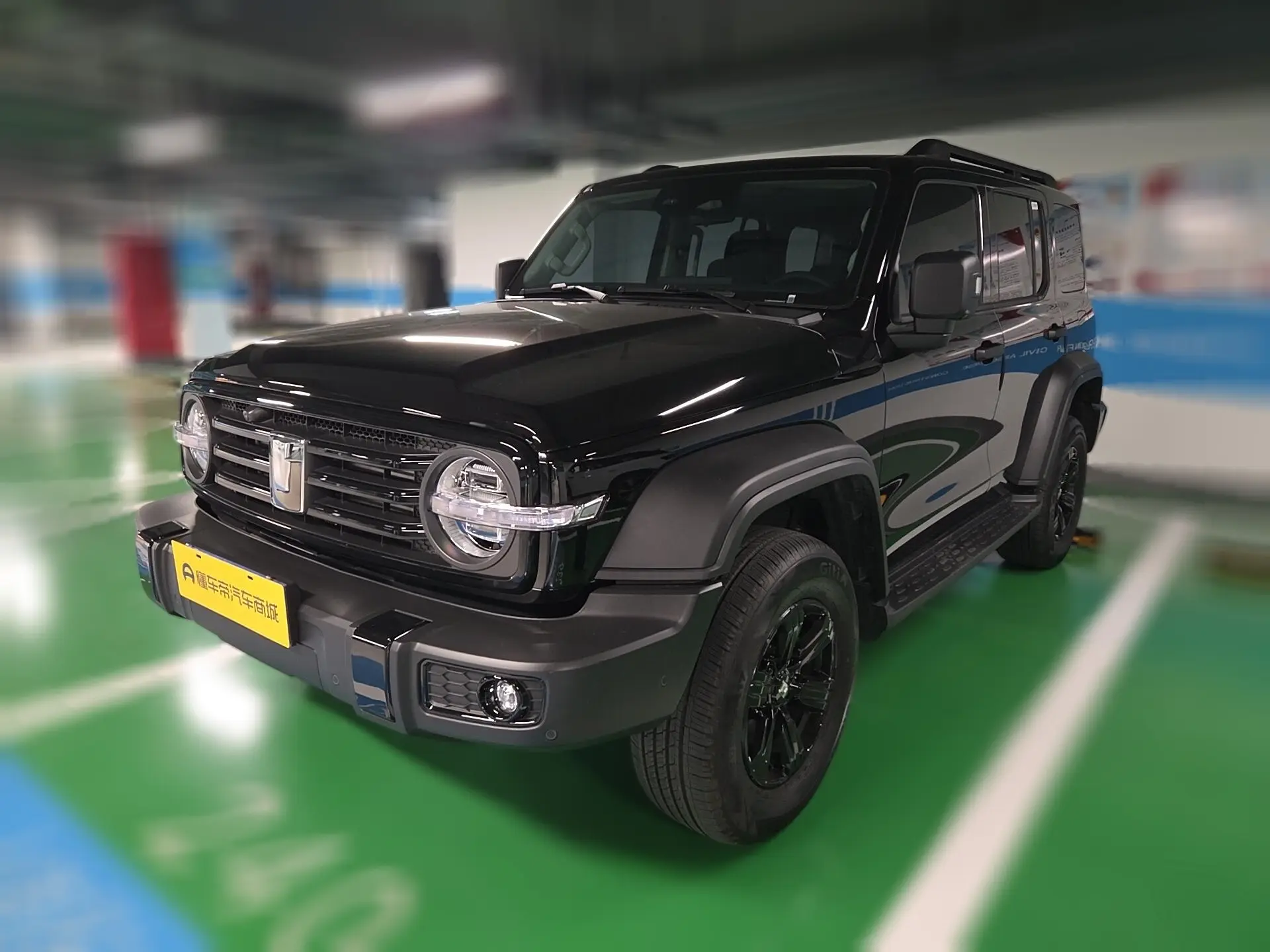 Tank 300  из Китая