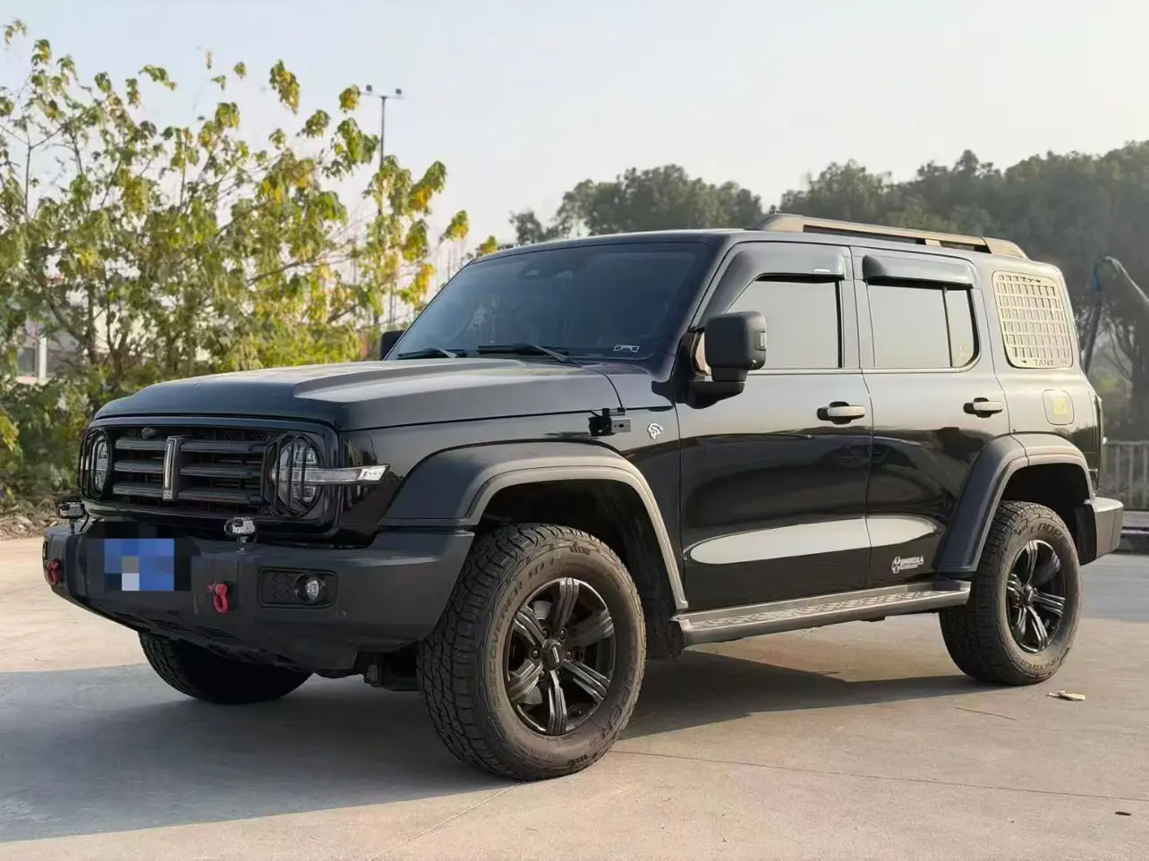 Tank 300  из Китая