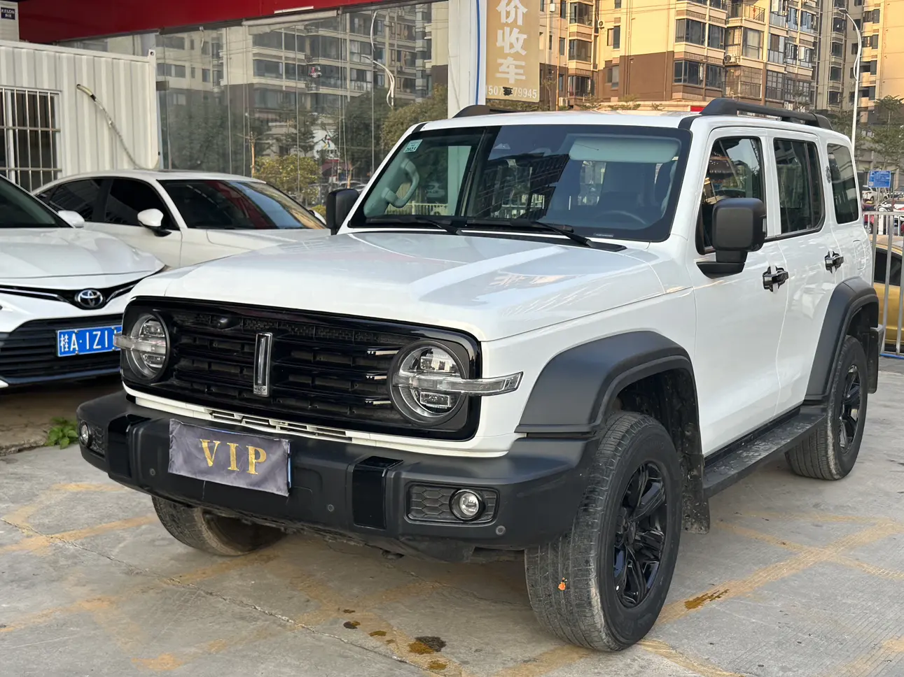 Tank 300  из Китая